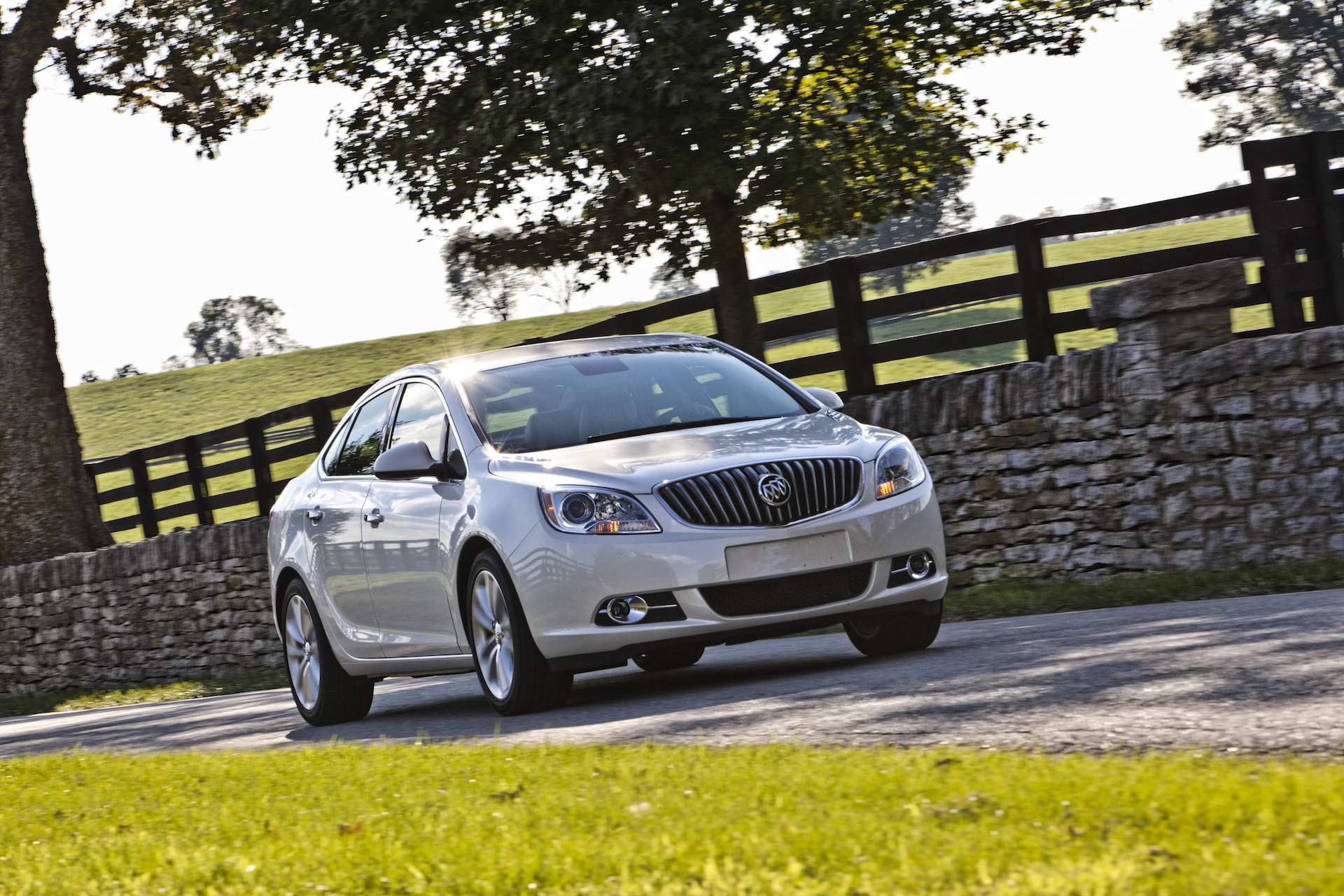 2017 Buick Verano Review Ratings Specs Prices And Photos