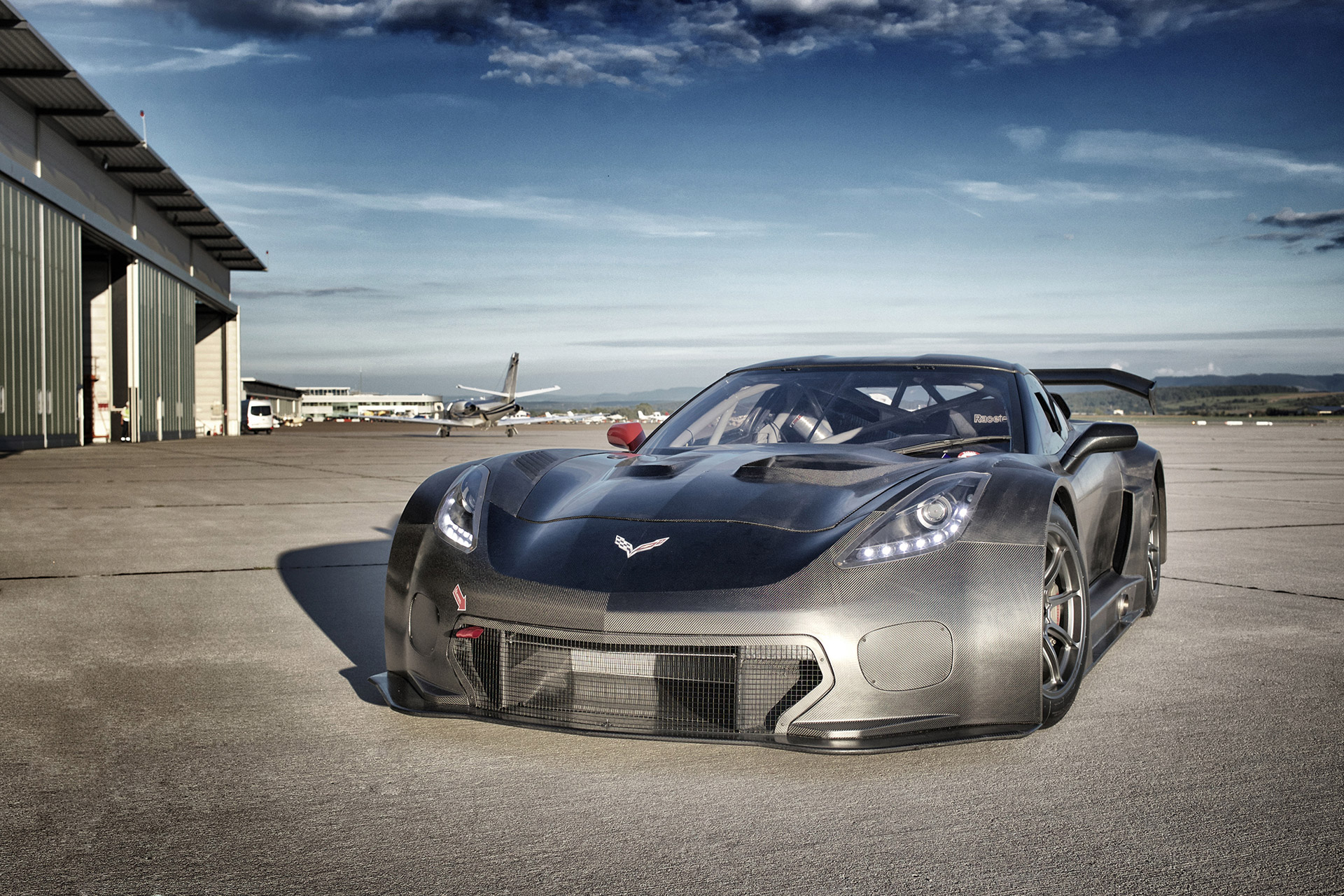 Callaway Unveils GT3-Spec Corvette Racer: Video