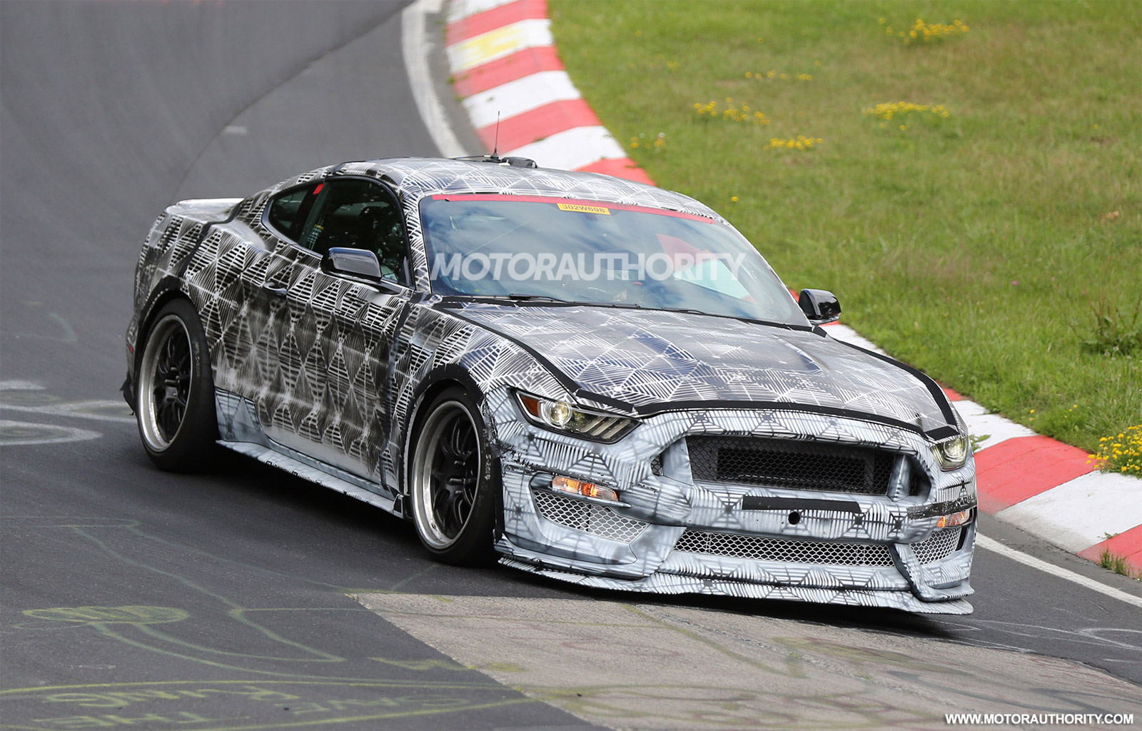 Ford Mustang GT350 To Pack 5.2-Liter V-8 With Flat-Plane Crank?