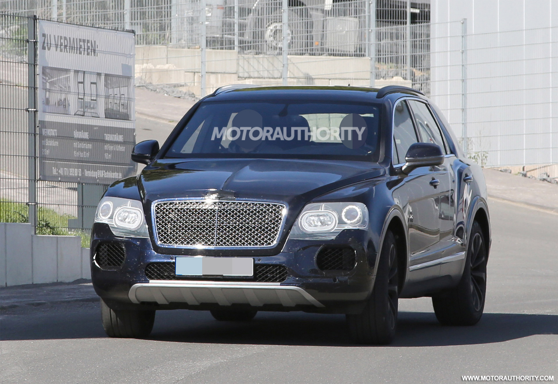 2017 Bentley Bentayga Spy Video