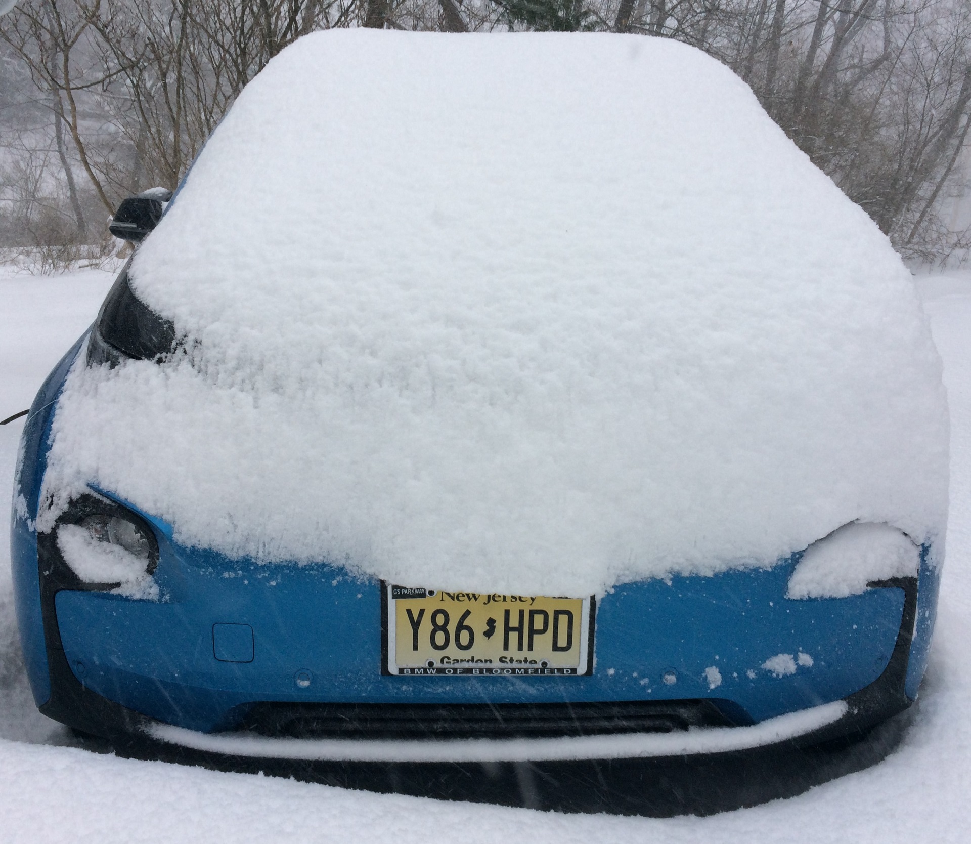 Driving electric cars in winter: tips from experienced owner