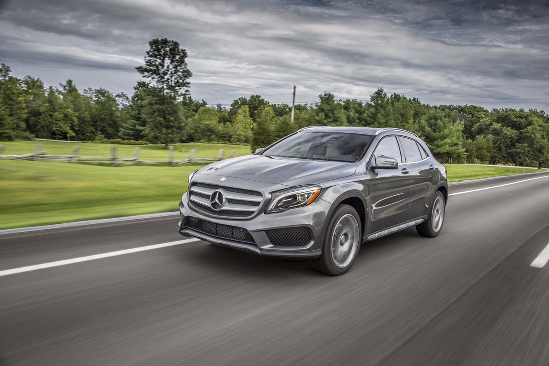 2017 Mercedes Benz Gla Class Review Ratings Specs Prices And