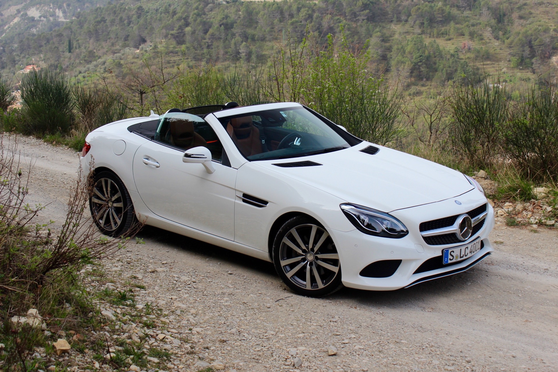 Report: Mercedes to axe SLC