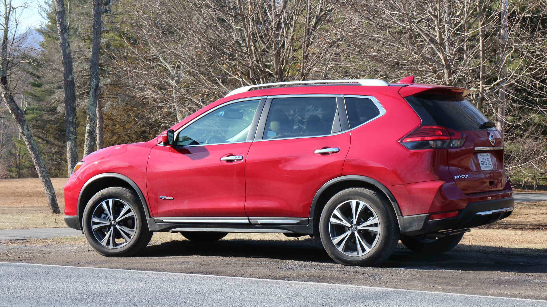 2017 Nissan Rogue Hybrid gas mileage review