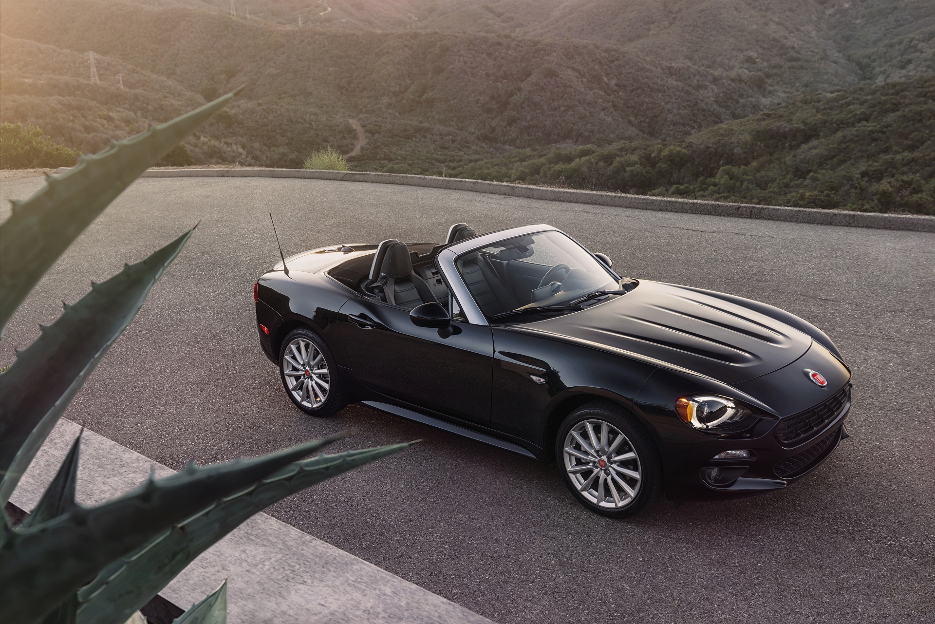 18 Fiat 124 Spider Review Ratings Specs Prices And Photos The Car Connection