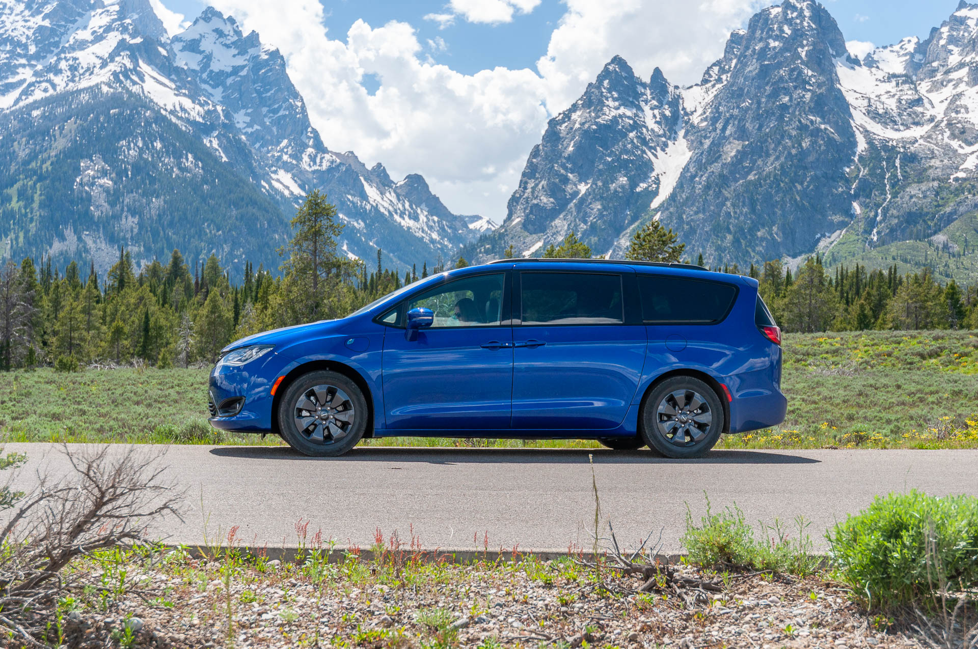 2019 chrysler best sale pacifica hybrid s