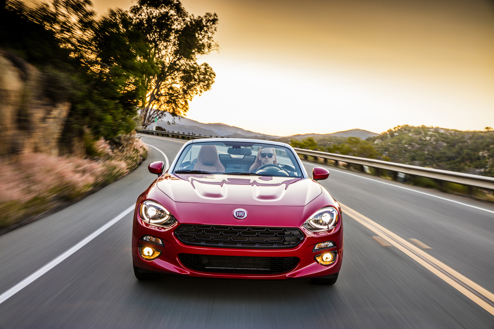 19 Fiat 124 Spider Review Ratings Specs Prices And Photos The Car Connection