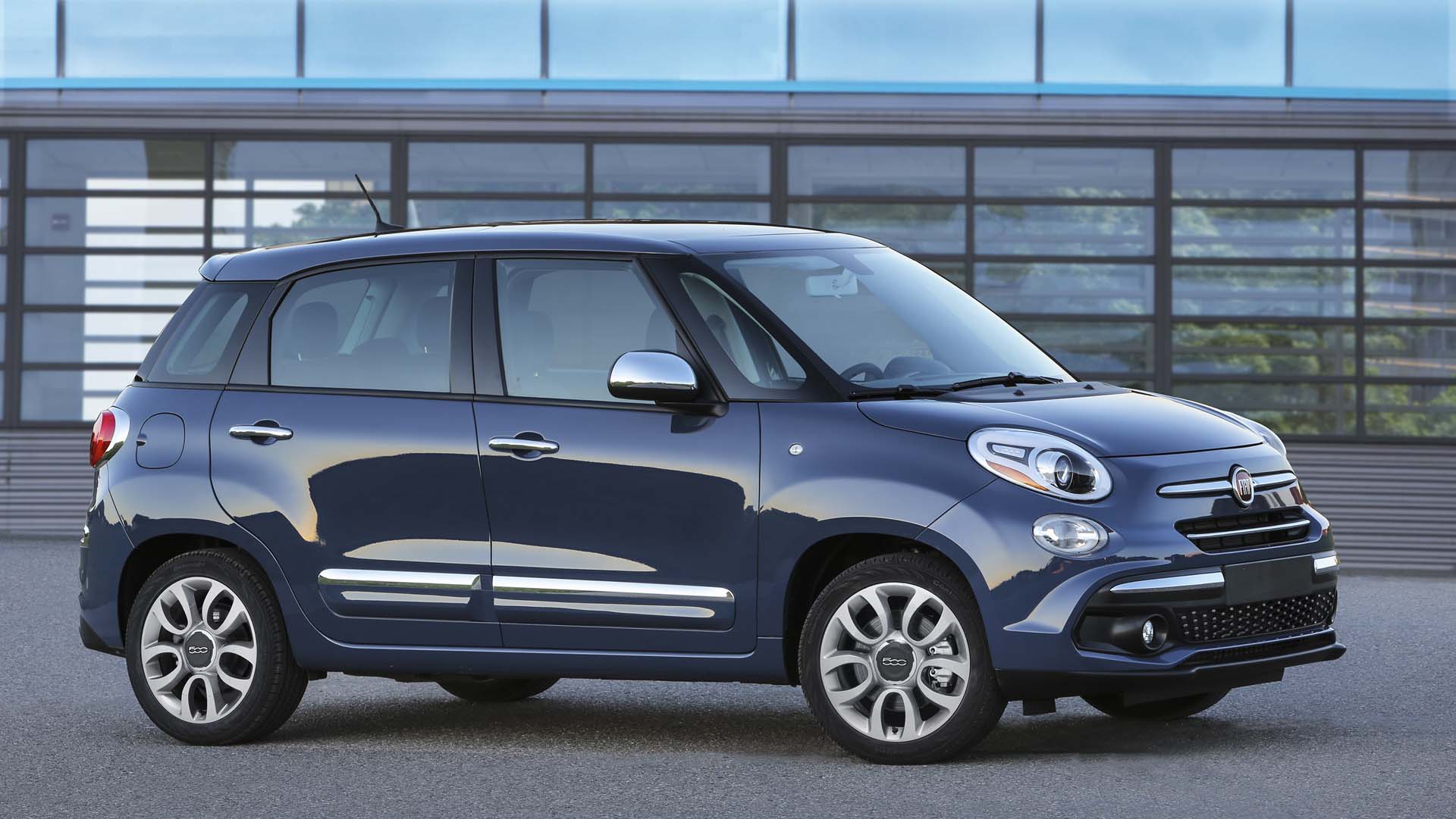 2019 FIAT 500L Review, Ratings, Specs, Prices, and Photos