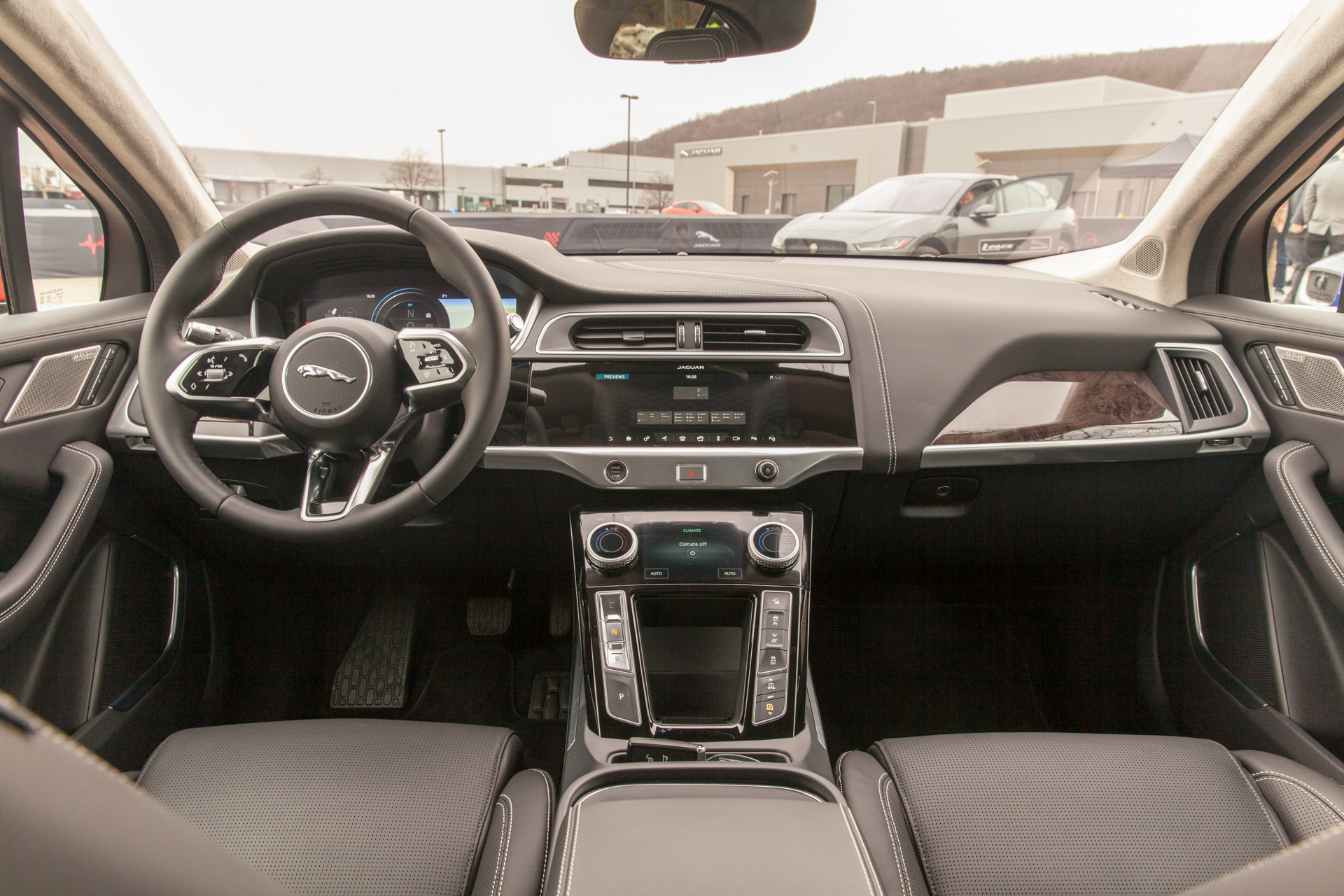 2019-jaguar-i-pace-electric-crossover-brief-first-drive-review-4-34