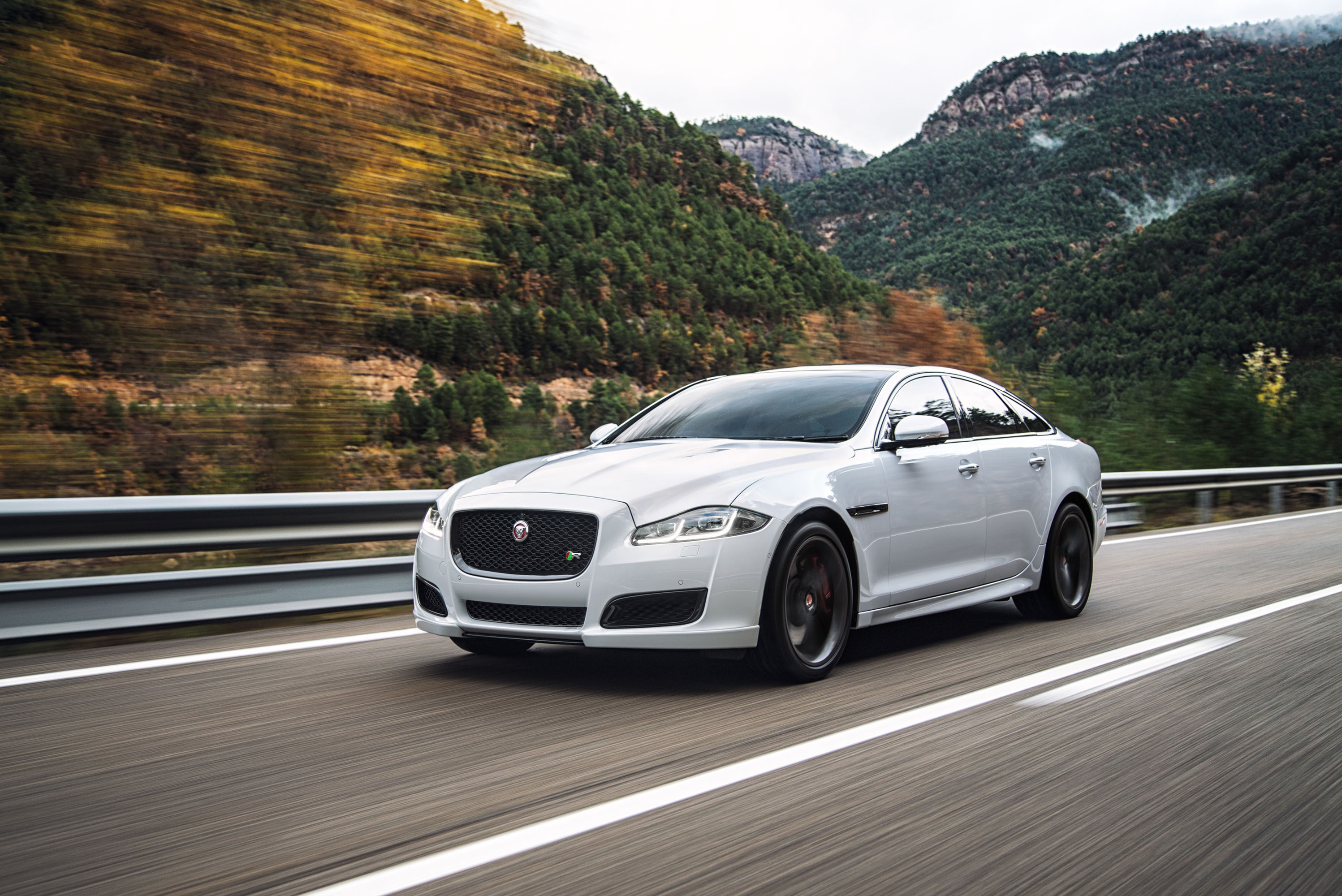 2019 Jaguar Xj Review Ratings Specs Prices And Photos The