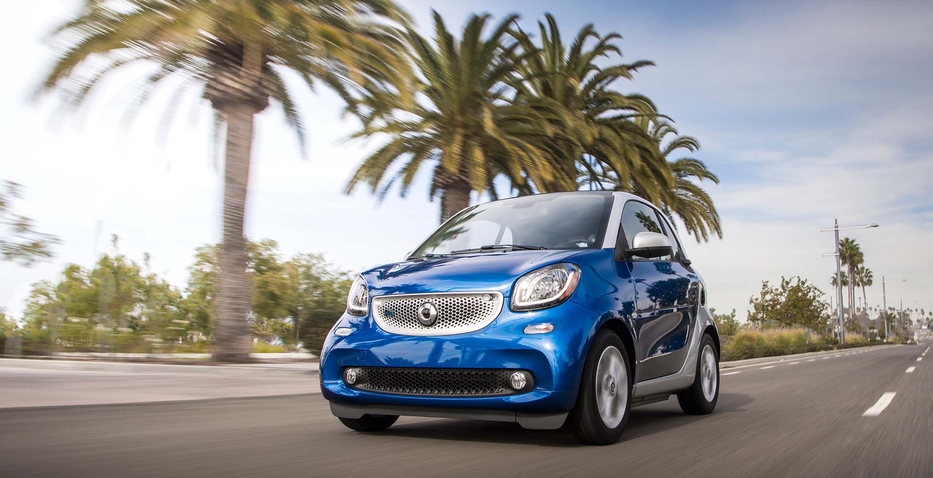 Smart fortwo car review 