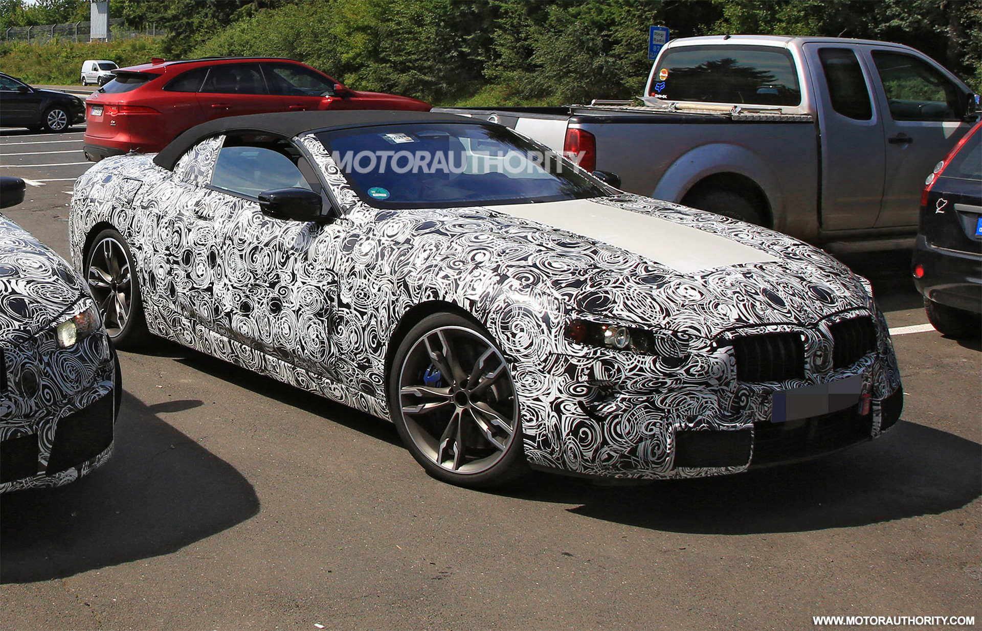 2020 BMW 8-Series Convertible spy shots and video