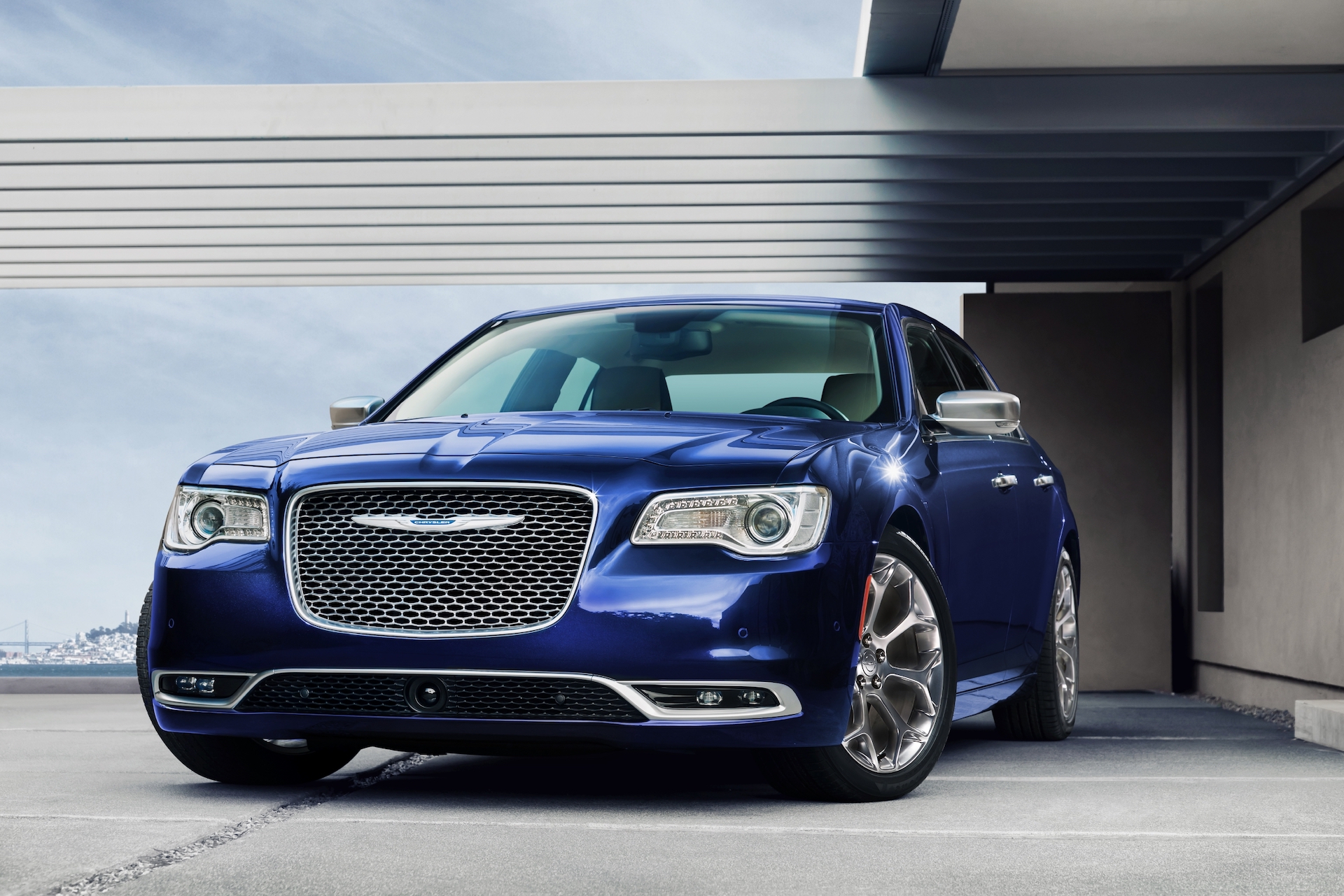 2020 Chrysler 300 Review Ratings Specs Prices And Photos