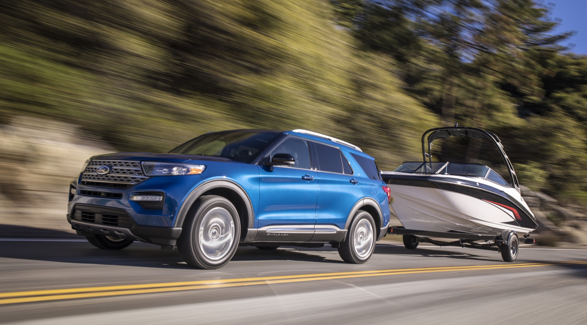 2020 Ford Explorer Hybrid rated at up to 28 mpg combined