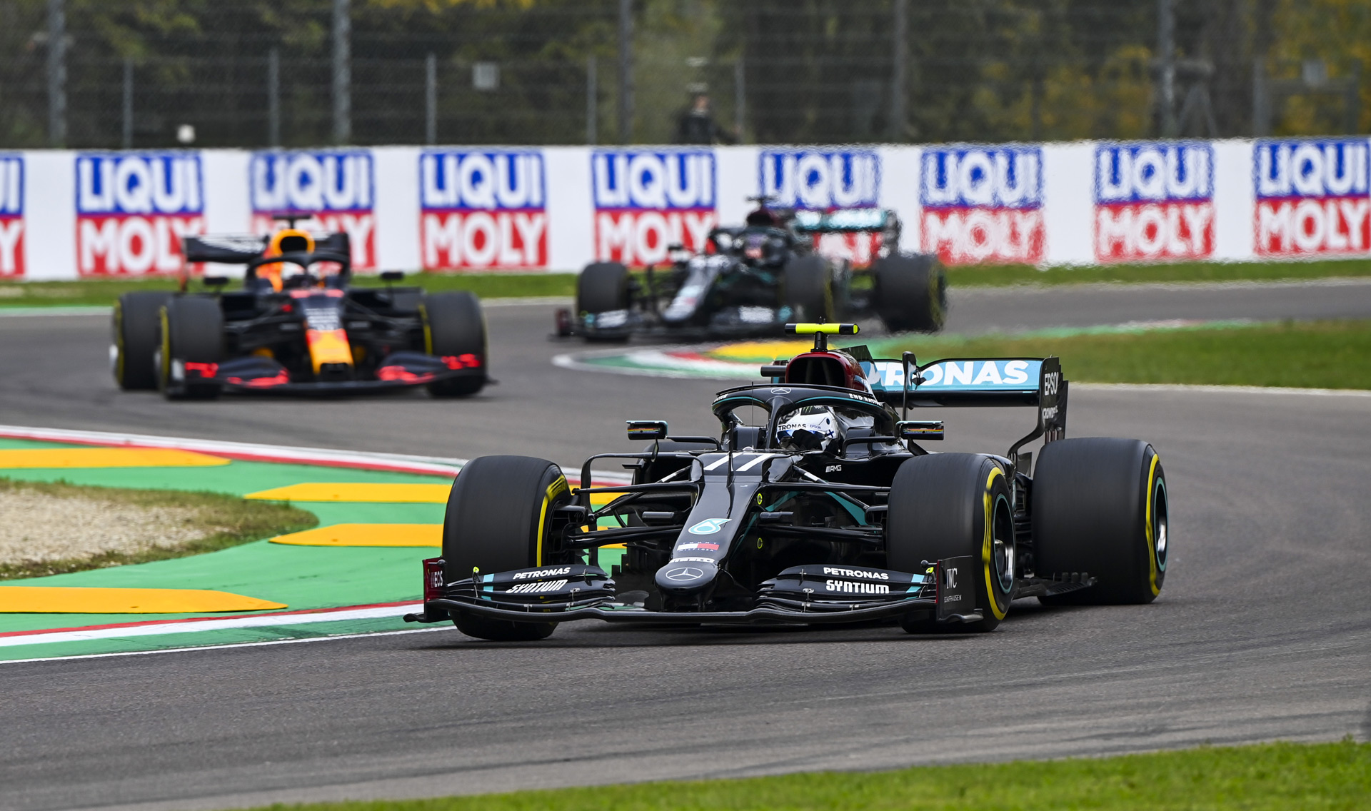 Hamilton wins 2020 Formula One Emilia Romagna Grand Prix, Mercedes