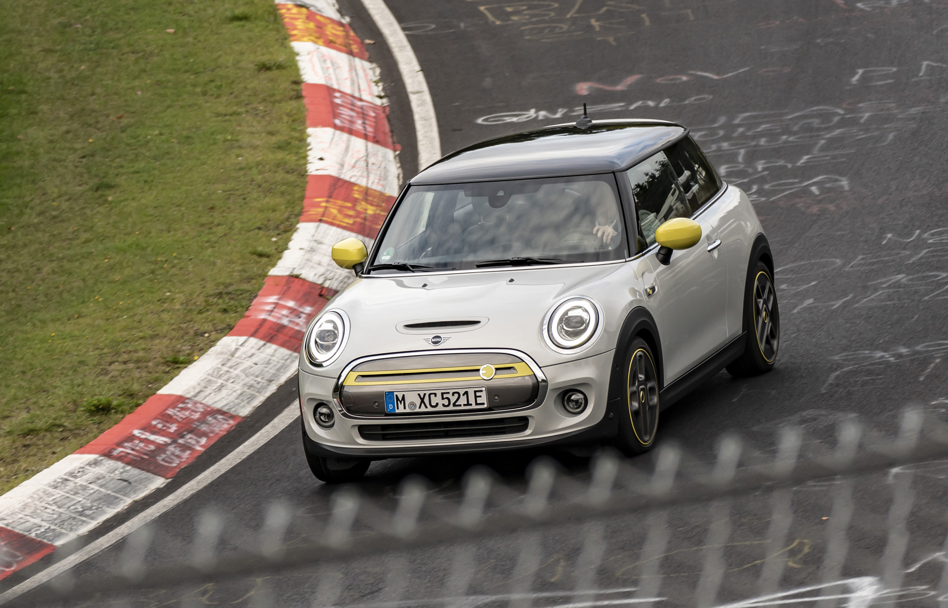 Electric Mini Cooper Se Laps The Ring Without Engaging The Brakes