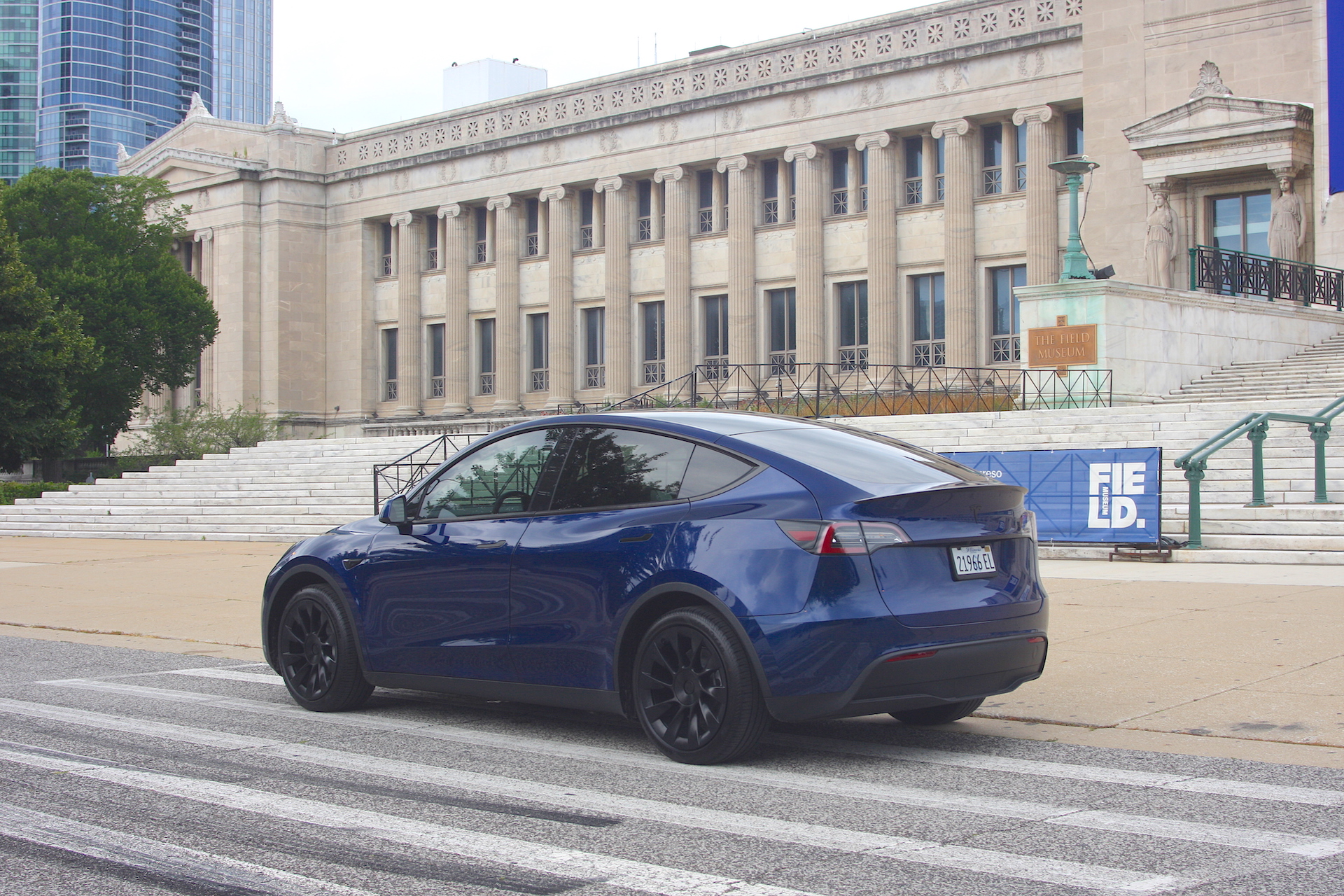 Tesla model y фото