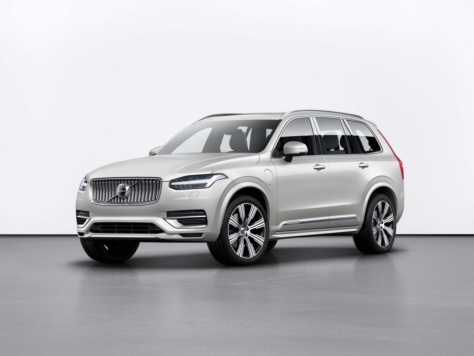 electric volvo xc90 will likely offer optional fully autonomous highway driving