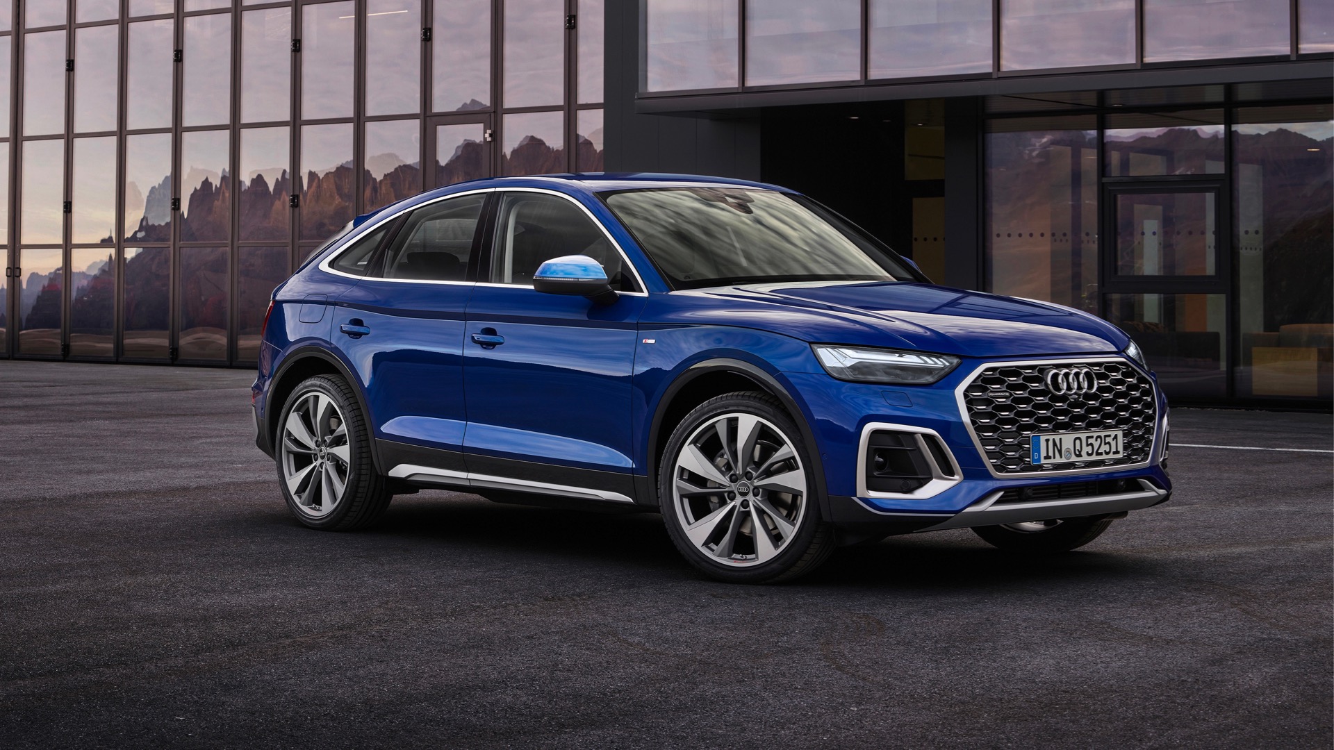 Updated 2021 Audi Q5 Debuts With A Fresh New Look And Lower Price