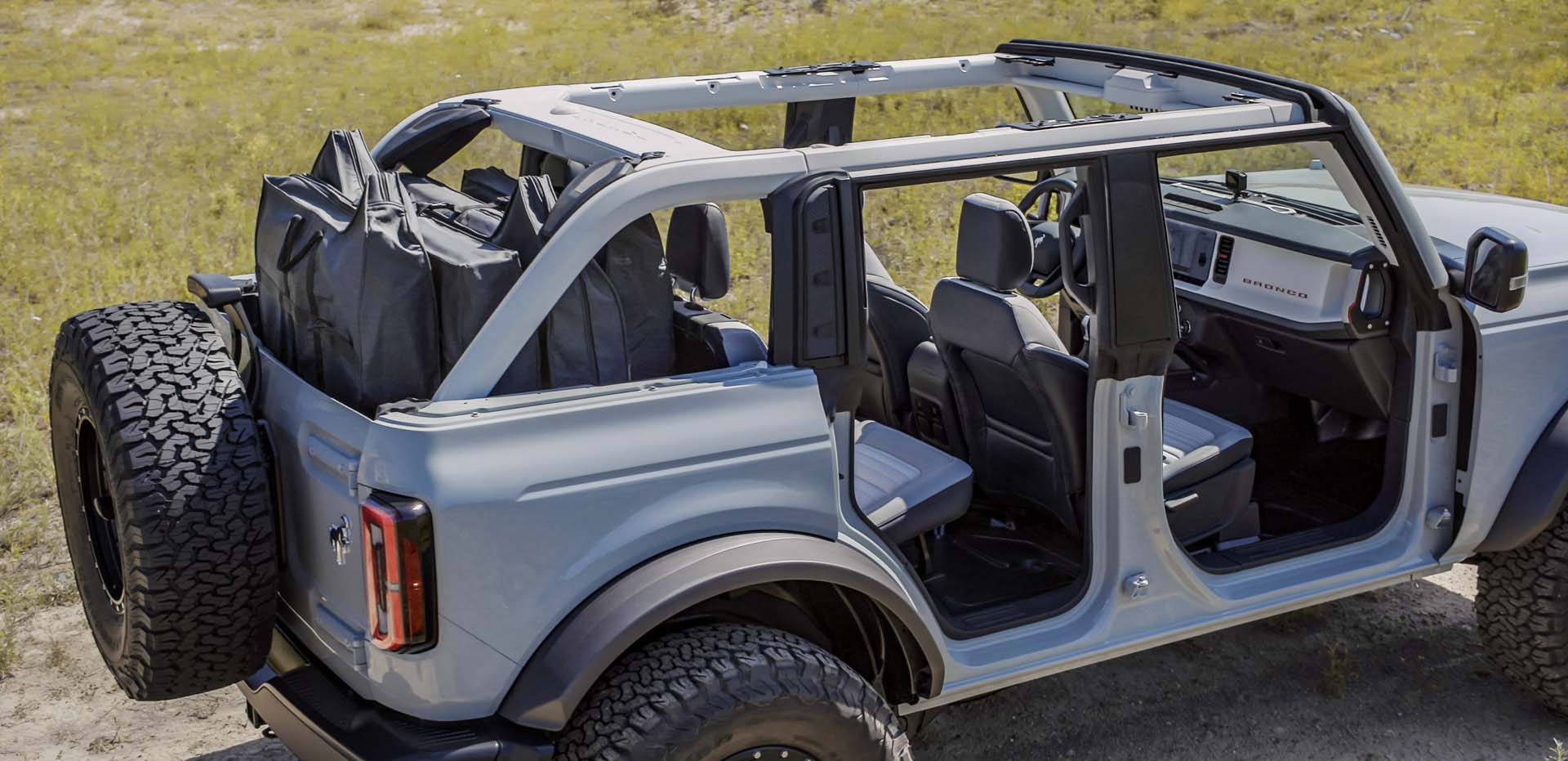 2021 Ford Bronco guide: How to remove the doors and roof