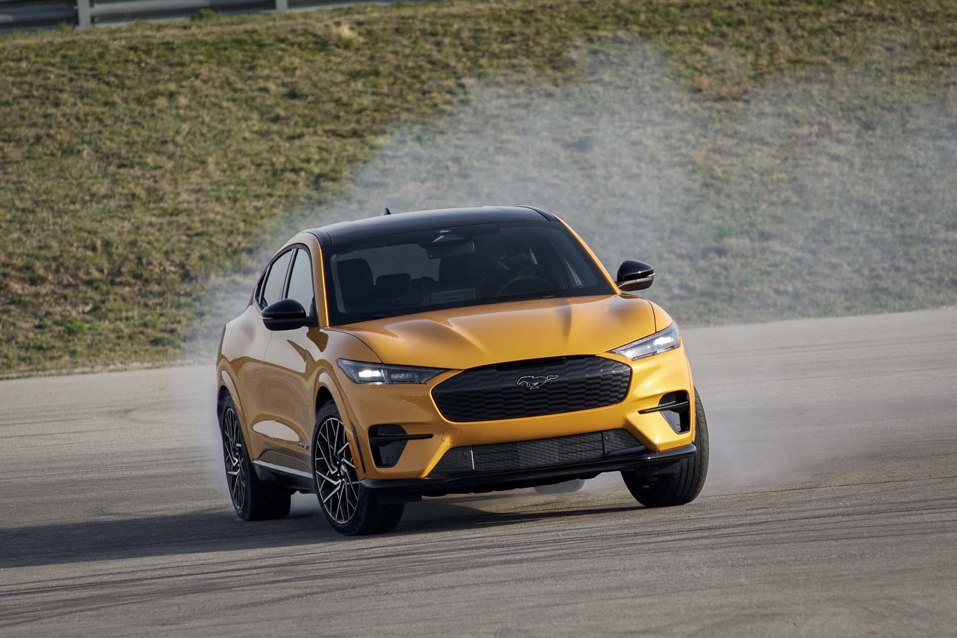 2021 Ford Mustang Mach E Gt And Gt Performance Priced From 61 000 Have Up To 270 Miles Of Range - heat seeking rocket launcher roblox id