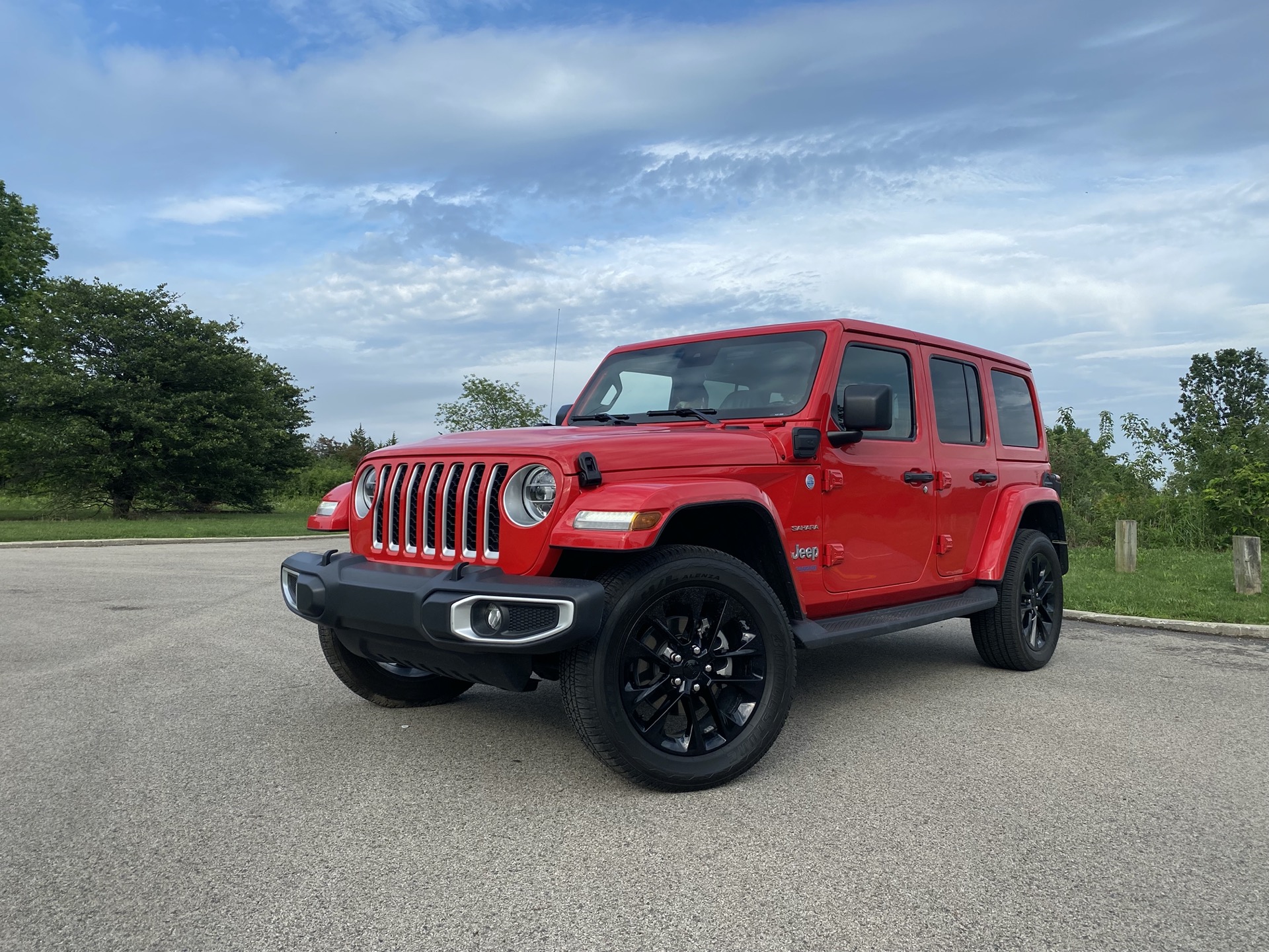 First Drive 21 Jeep Wrangler 4xe Hybrid Plugs Into A Greener Cleaner Great Outdoors