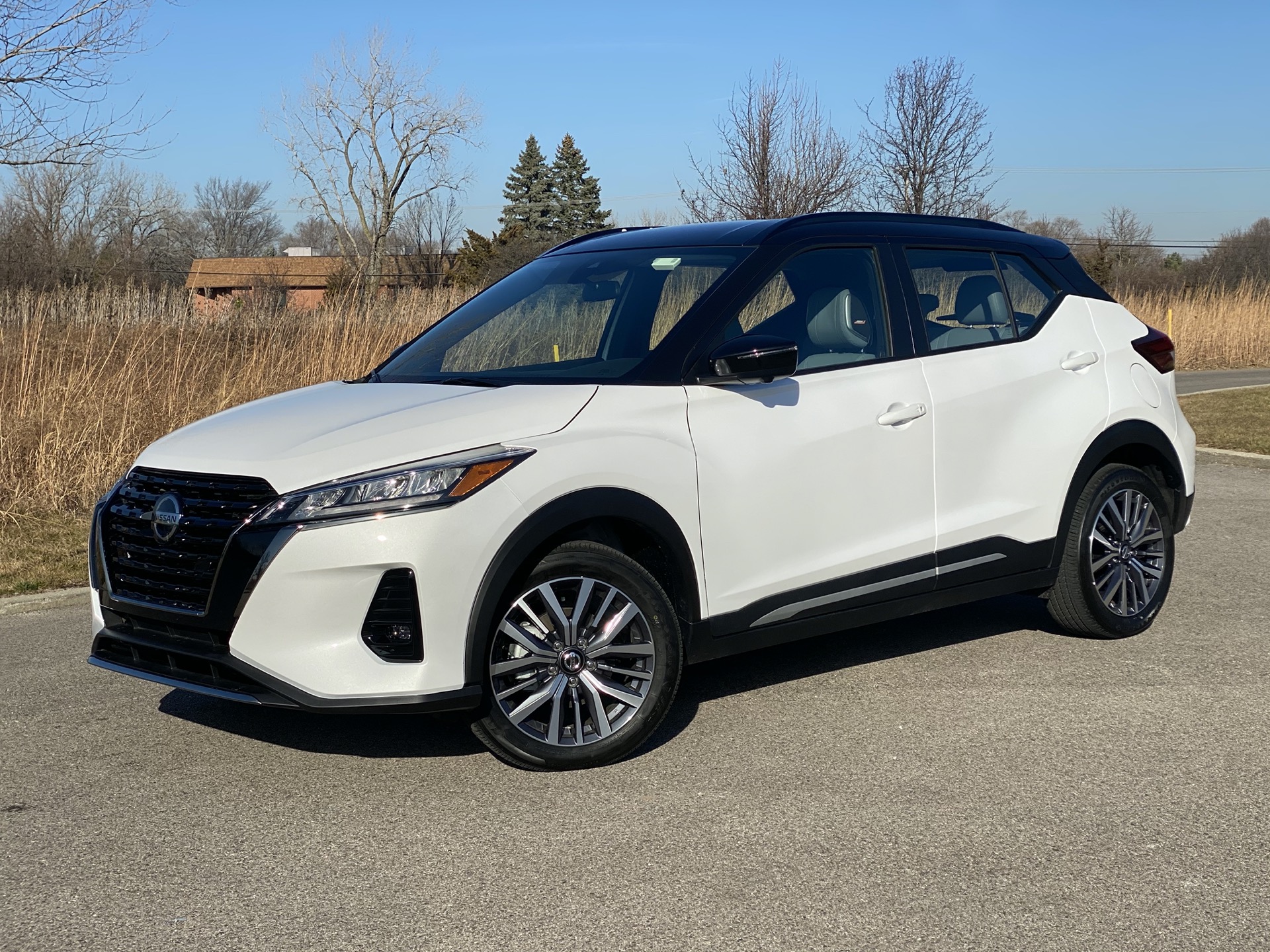 New And Used Nissan Kicks Prices Photos Reviews Specs The Car Connection