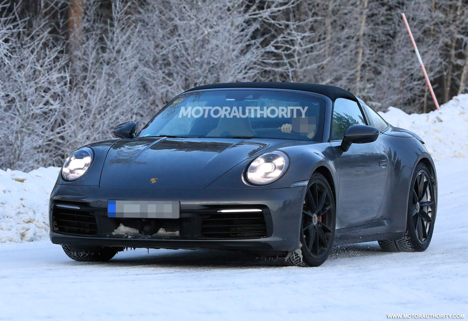 photo of 2021 Porsche 911 Targa spy shots and video image
