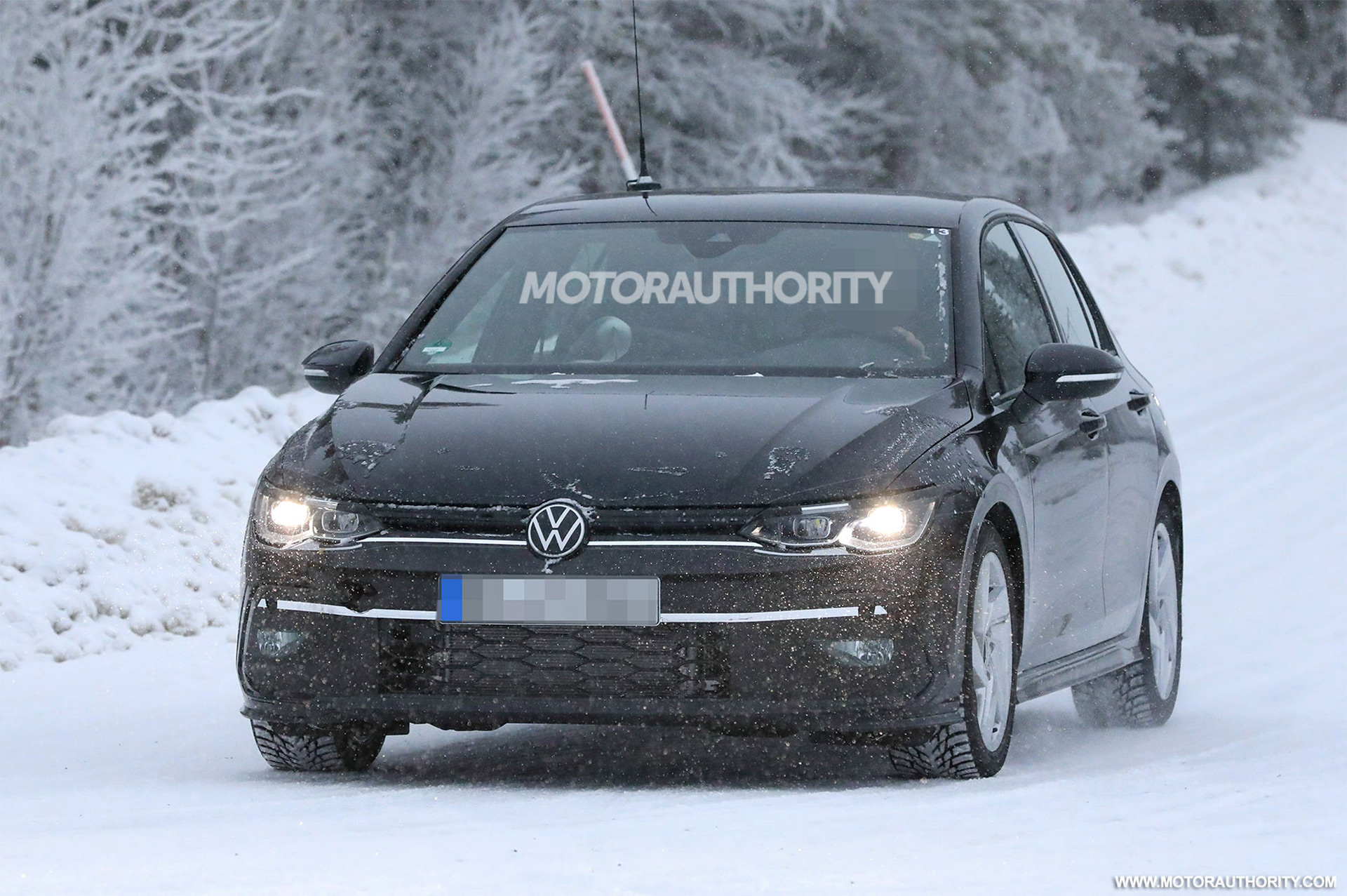 2021 Volkswagen Golf GTI spy shots and video