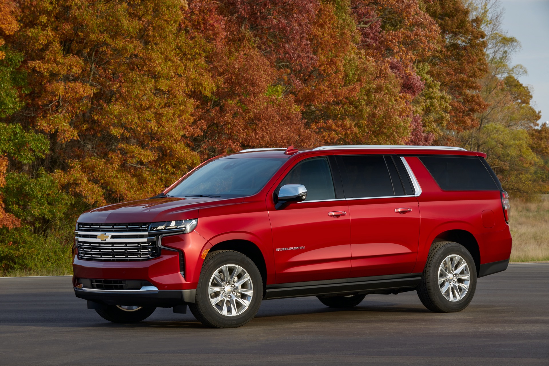 2022 Chevrolet Suburban (Chevy) Review, Ratings, Specs, Prices, and