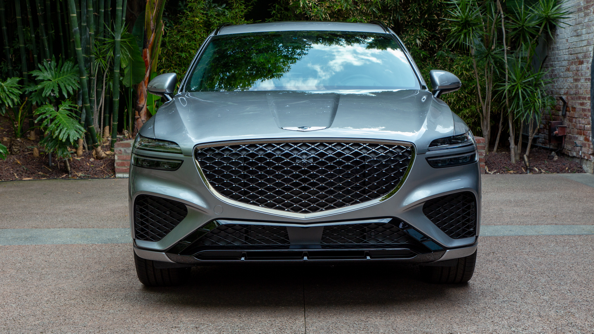 Preview 2022 Genesis Gv70 Looks To Add Sporty Flair To Gv80s Looks