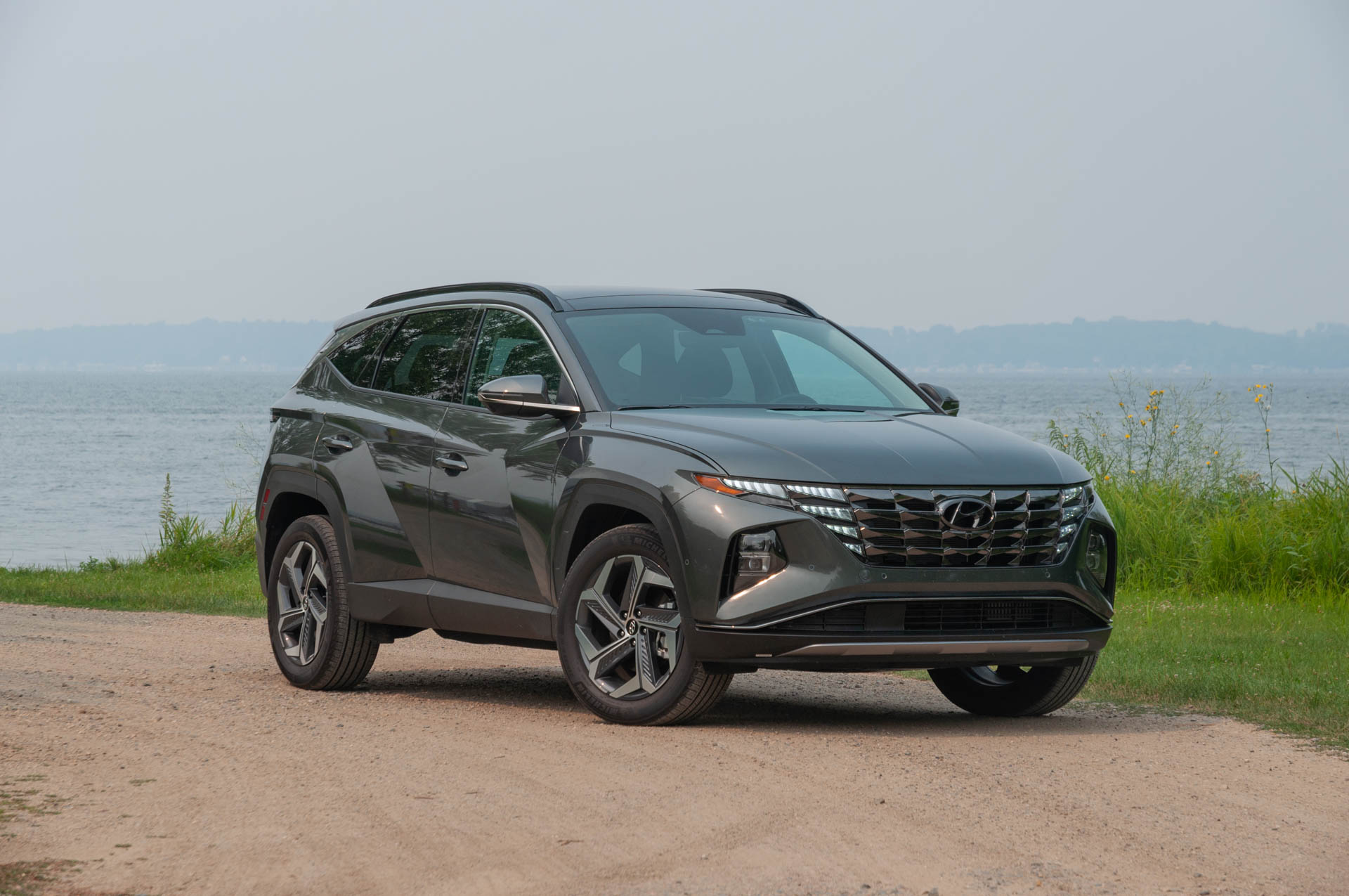 What is the gas mileage of the 2022 Hyundai Tucson?