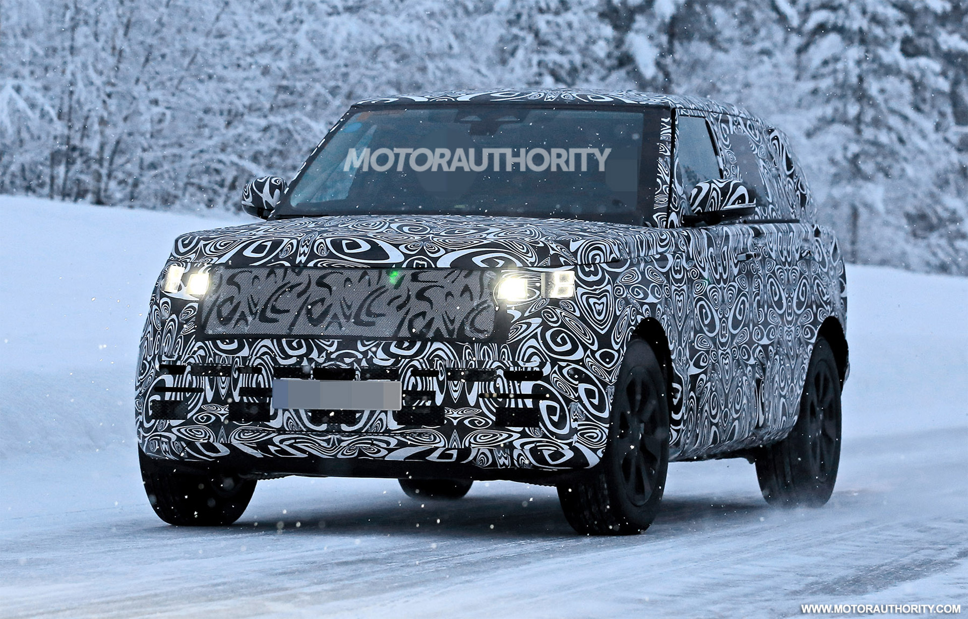 2022 Land Rover Range Rover Long Wheelbase spy shots