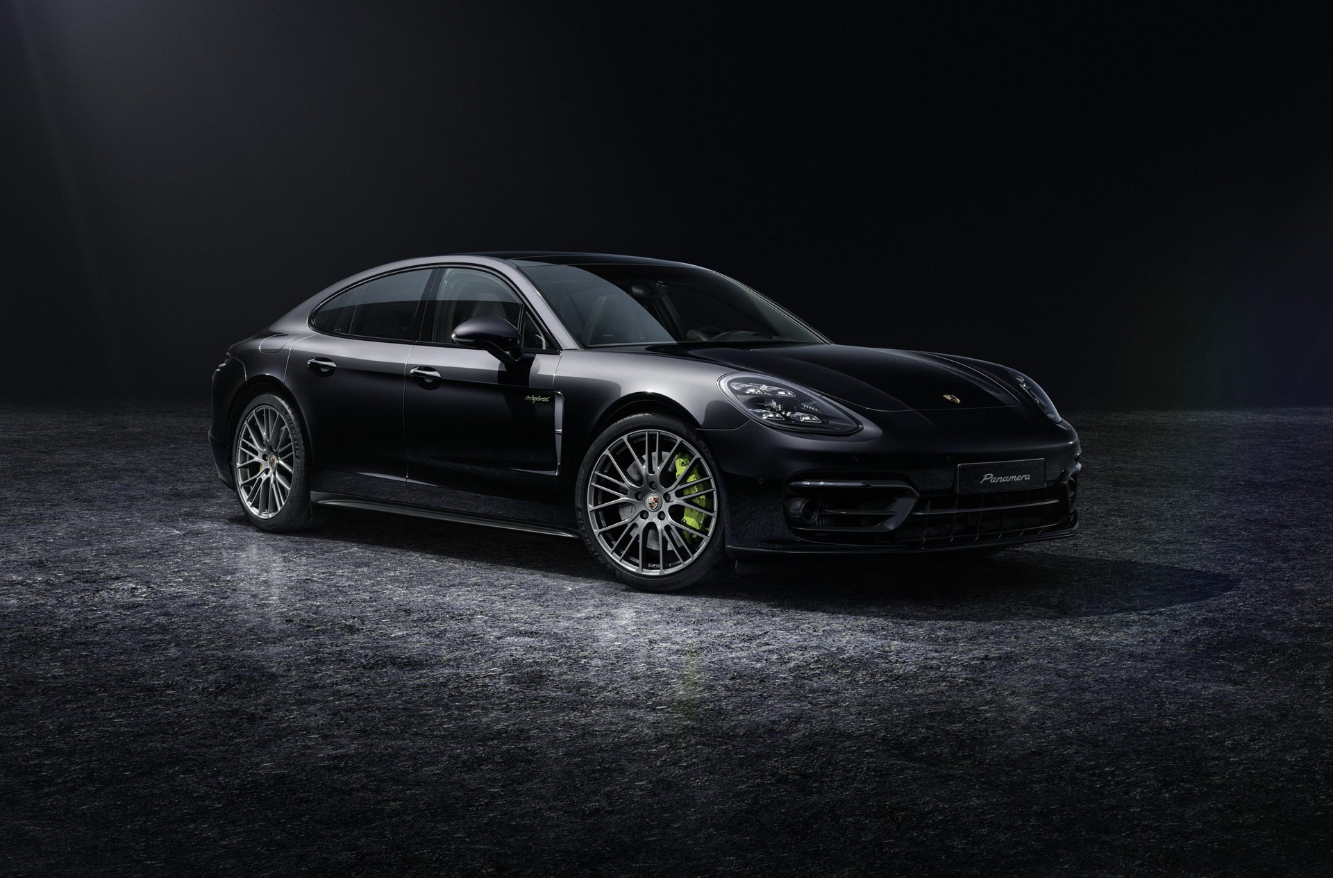 2022 Porsche Panamera Review, Specs, Prices, and - The Car Connection