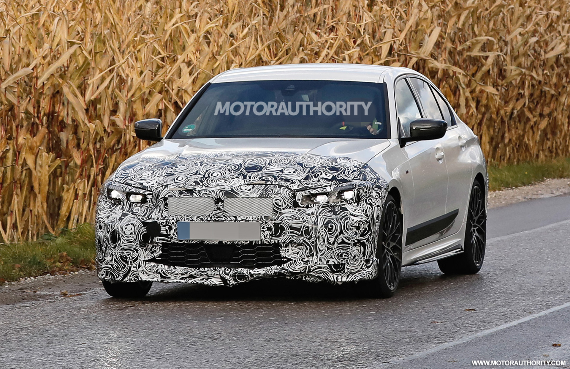 2023 BMW 3-Series spy shots and video: Mid-cycle update the way