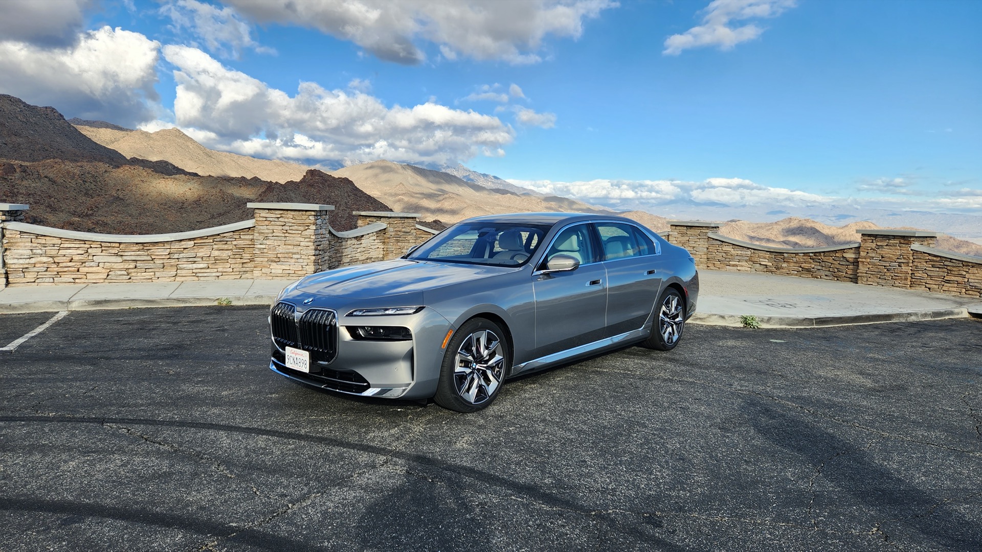 Review 2023 BMW i7 EV cribs gas 7-Series, emerges shockingly good photo