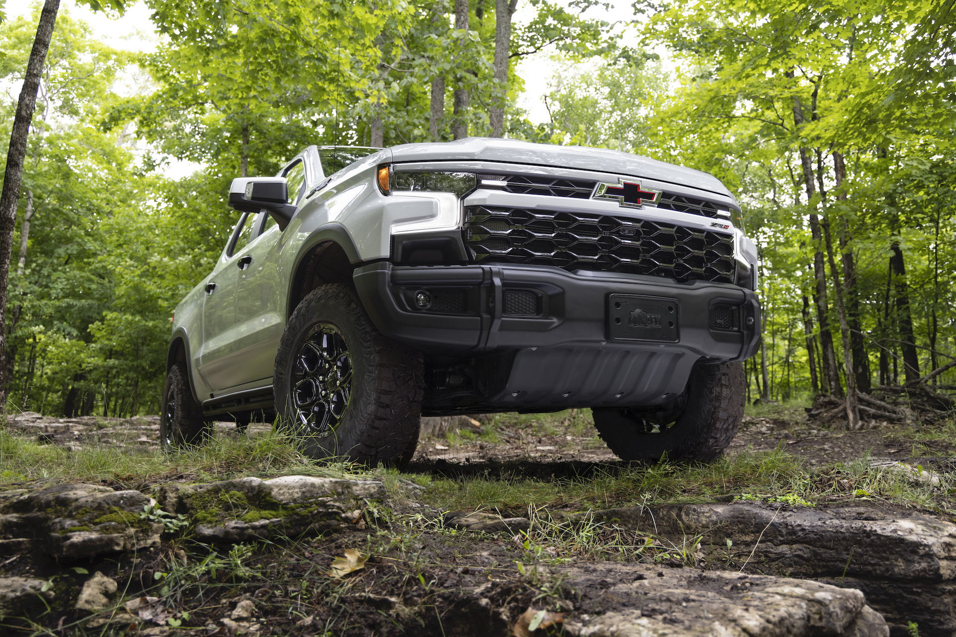 2023 Chevrolet Silverado 1500 ZR2 Bison adds even more offroad prowess