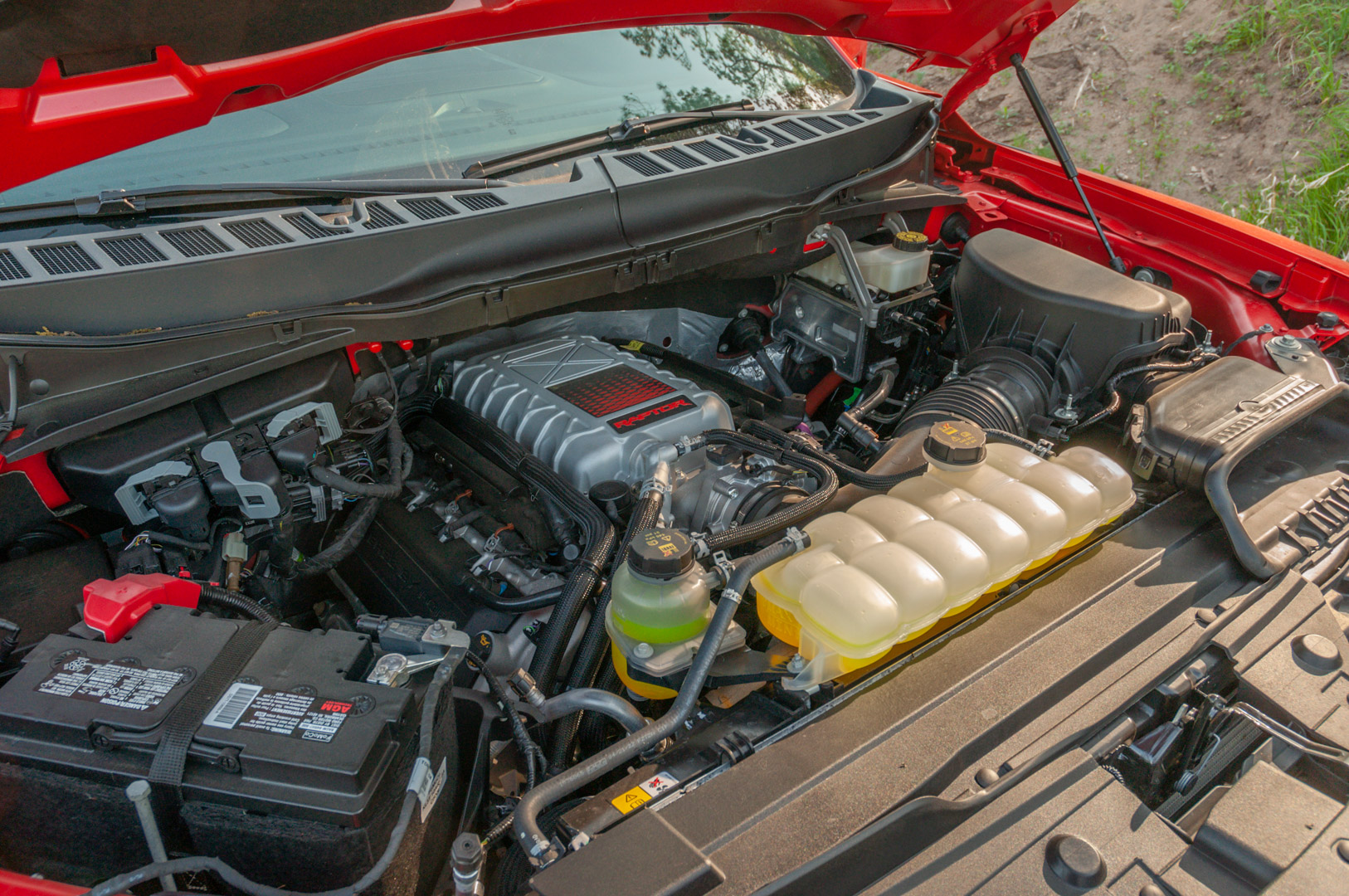 Ford F-150 Raptor R’s V-8 available as $29,500 crate motor