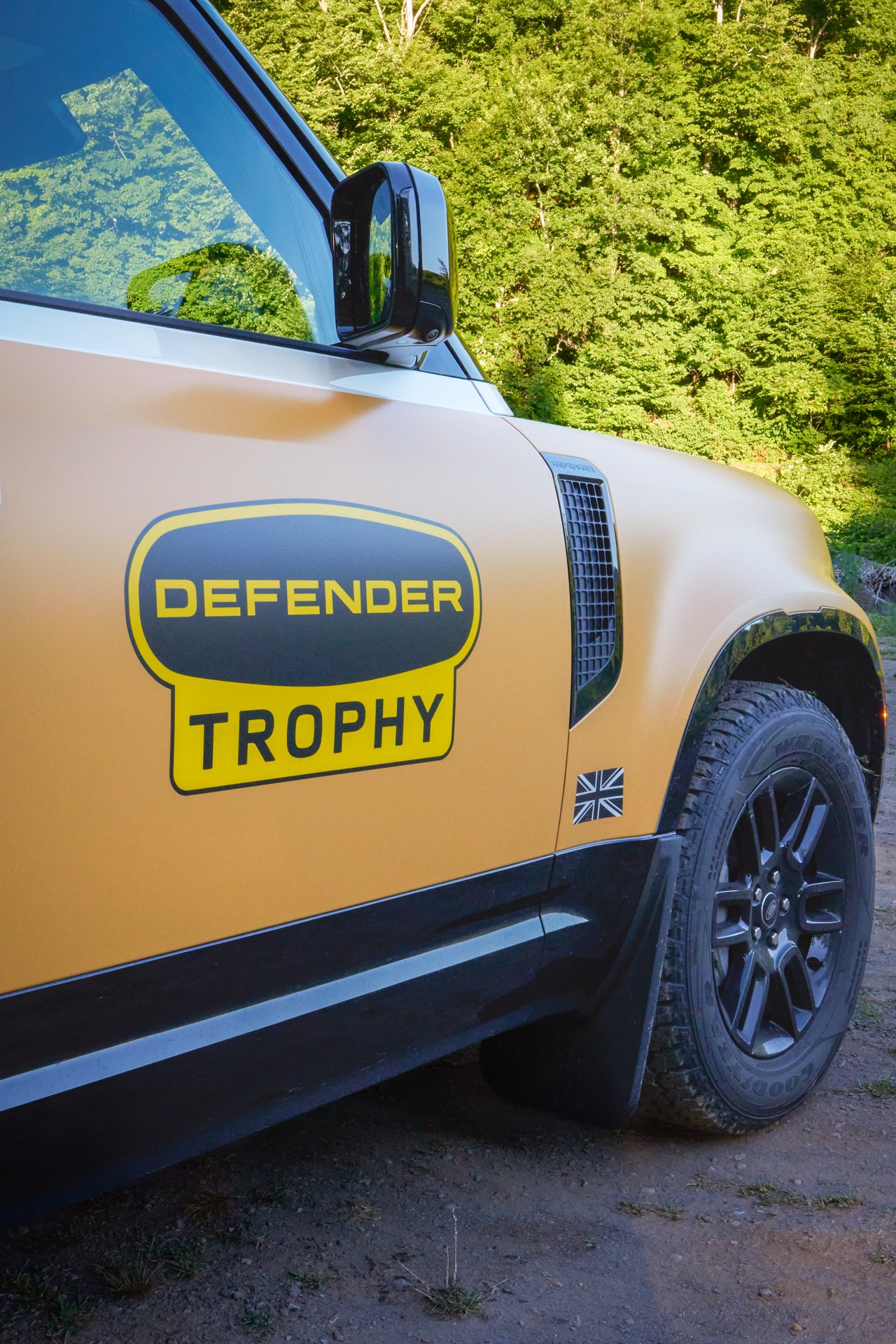 2023 Defender Trophy Edition keert terug met uitgerekte 130 carrosserievorm