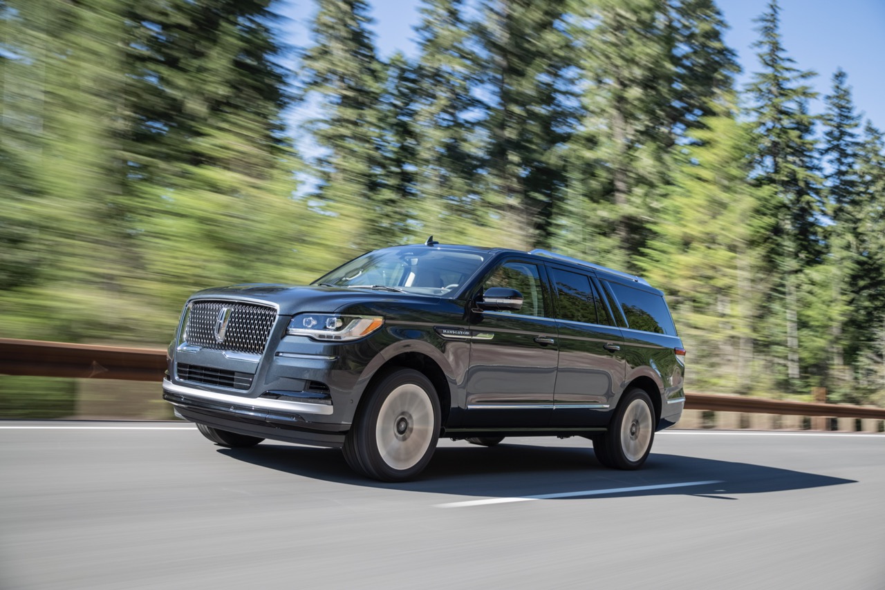 Lincoln Navigator vs. Cadillac Escalade Head To Head Comparison The