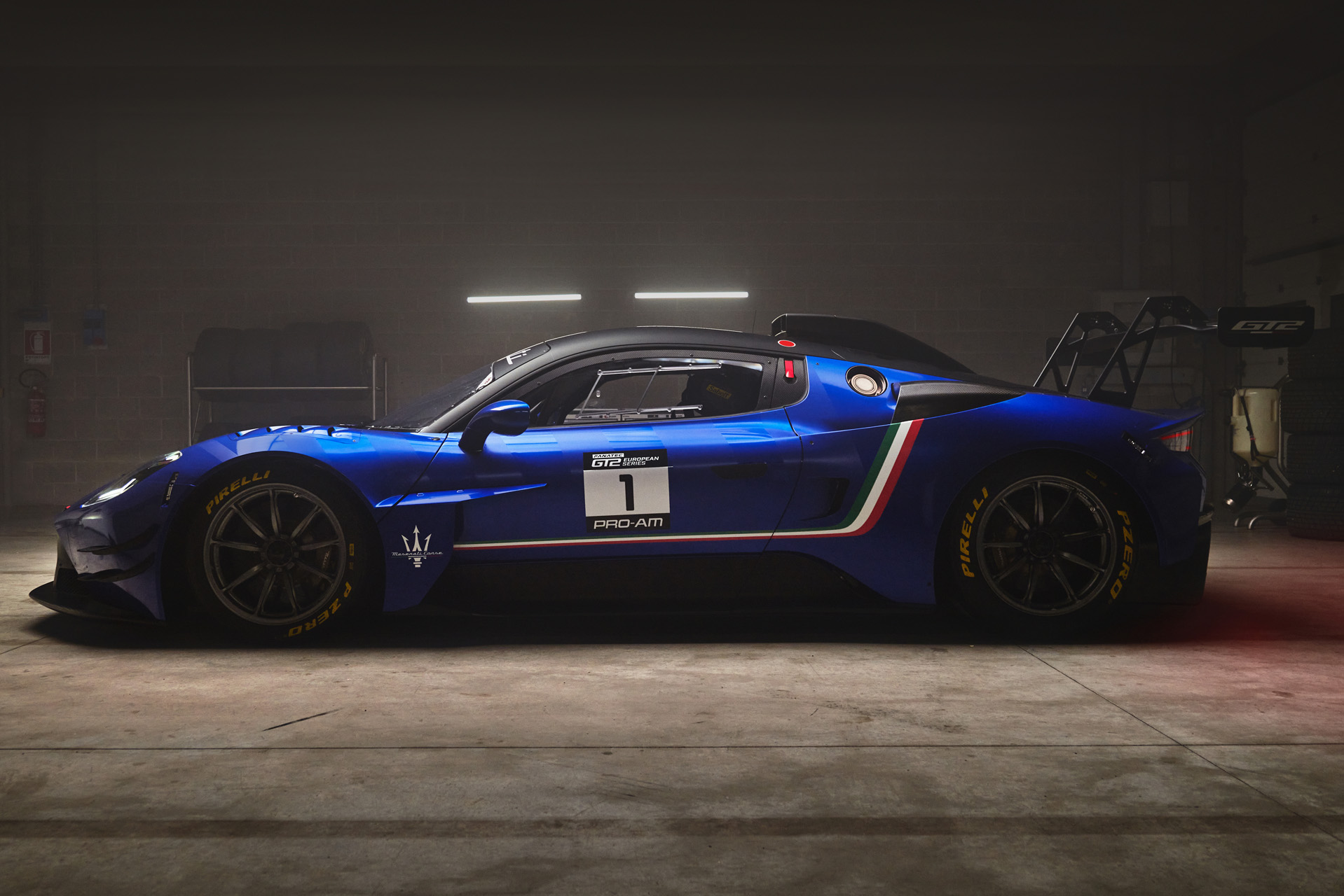 Planes Maserati GT2 y Aston Martin EV: Titulares de noticias automotrices