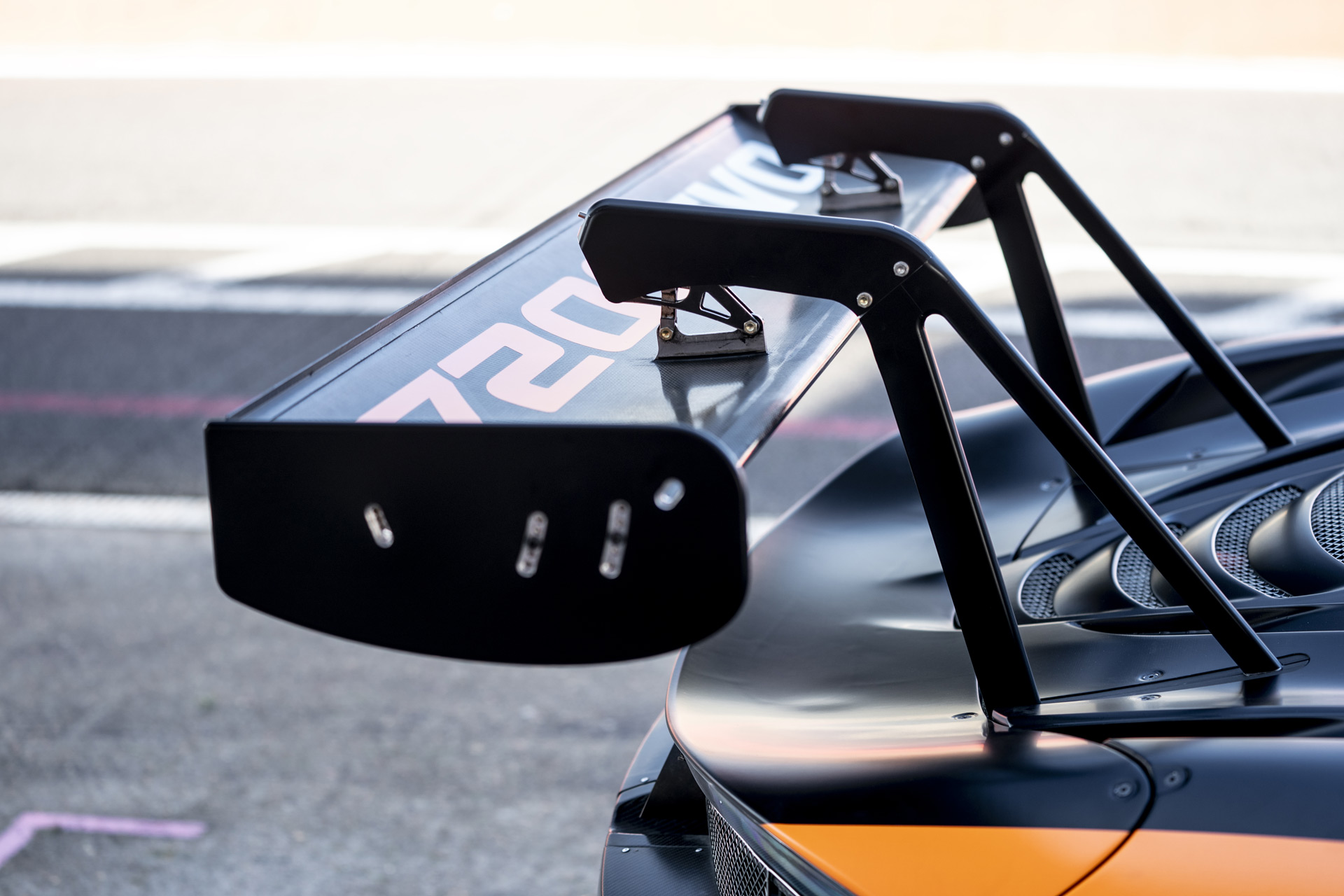 2023 McLaren 720S GT3 Evo race car