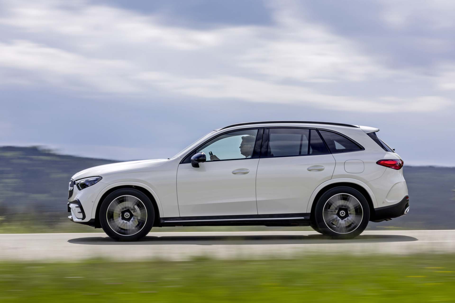 2023 Mercedes-Benz GLC, EQE SUV top this week’s new car news