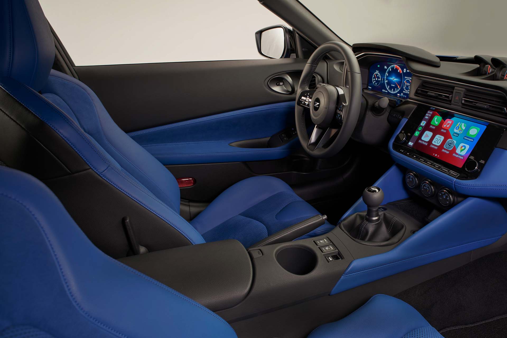 2023 Nissan Z arrives with 400 hp, retro styling, optional blue or red