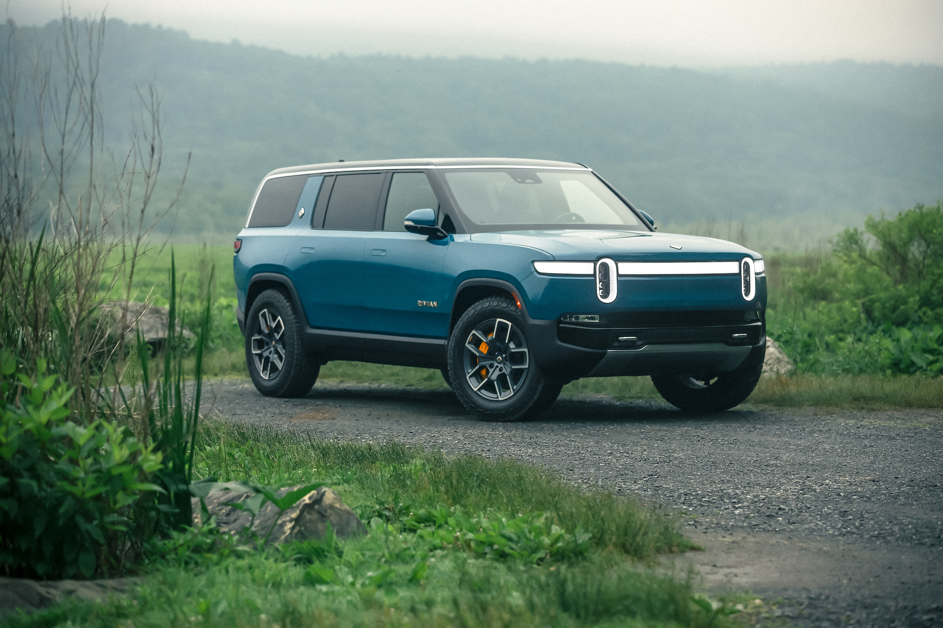 Rivian adds 390-mile Max Pack battery to R1S SUV Auto Recent