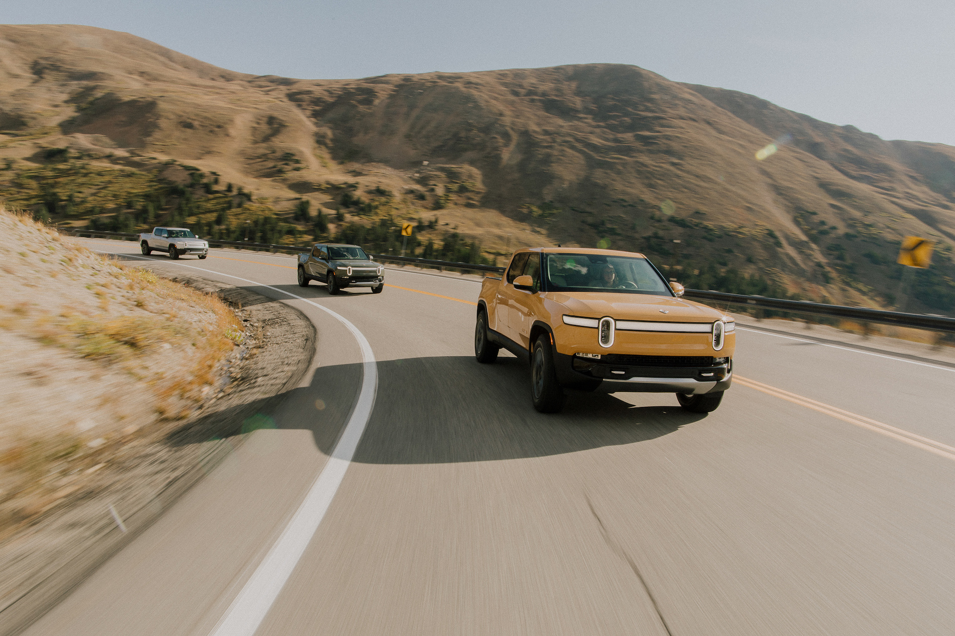 Rivian R1S and R1T Twin-Motor deliveries begin quickly, quick wait on some variations