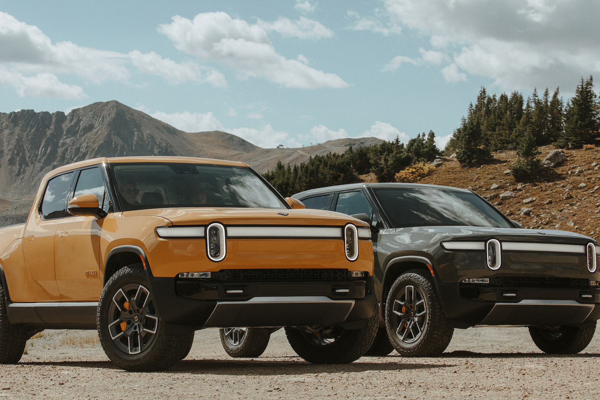 Rivian R1T pickup deliveries delayed to Sept. 2021, R1S SUV to follow