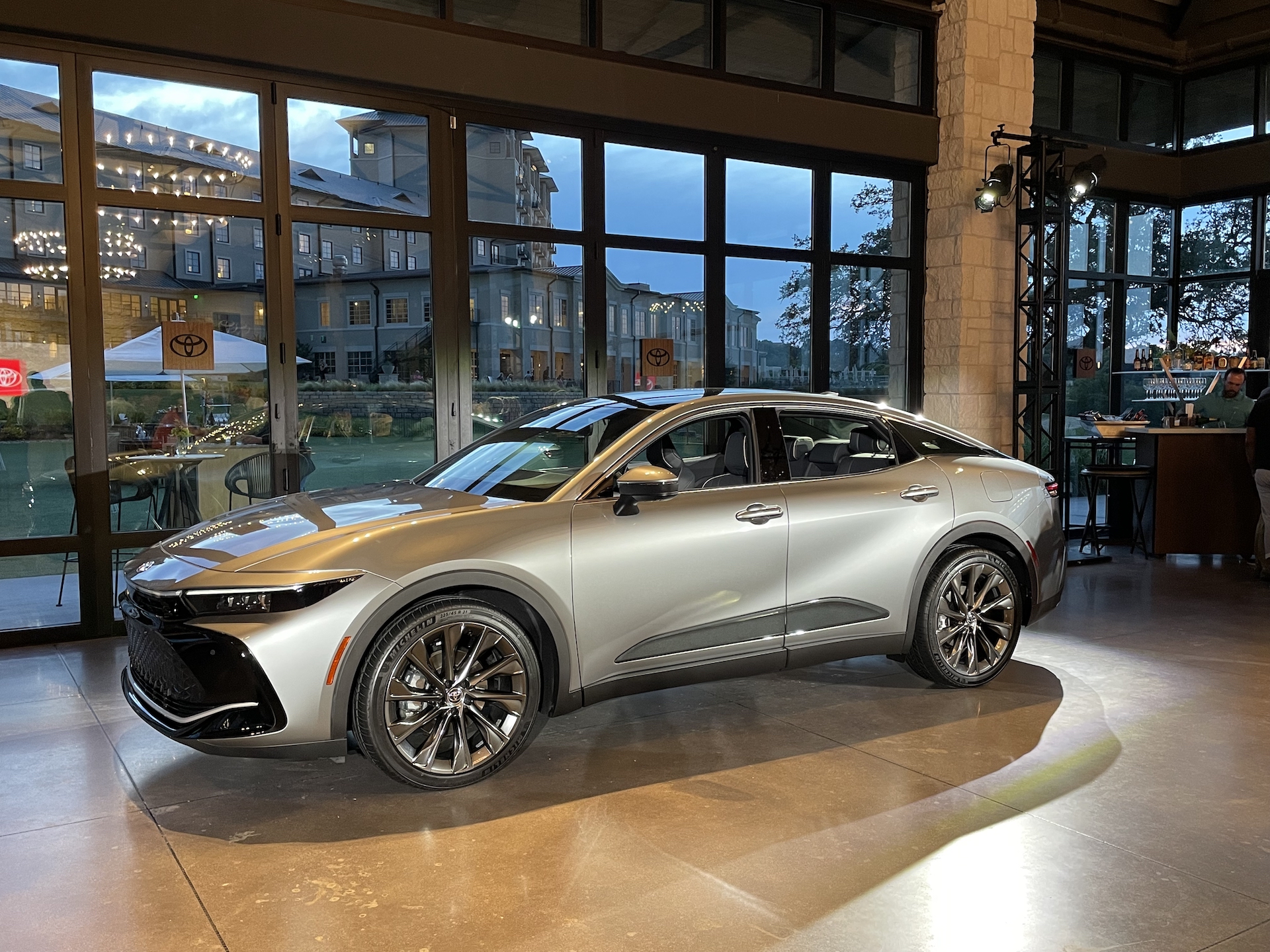 Toyota Crown Hybrid Max debuts, NHTSA nixes EV sounds, state charging