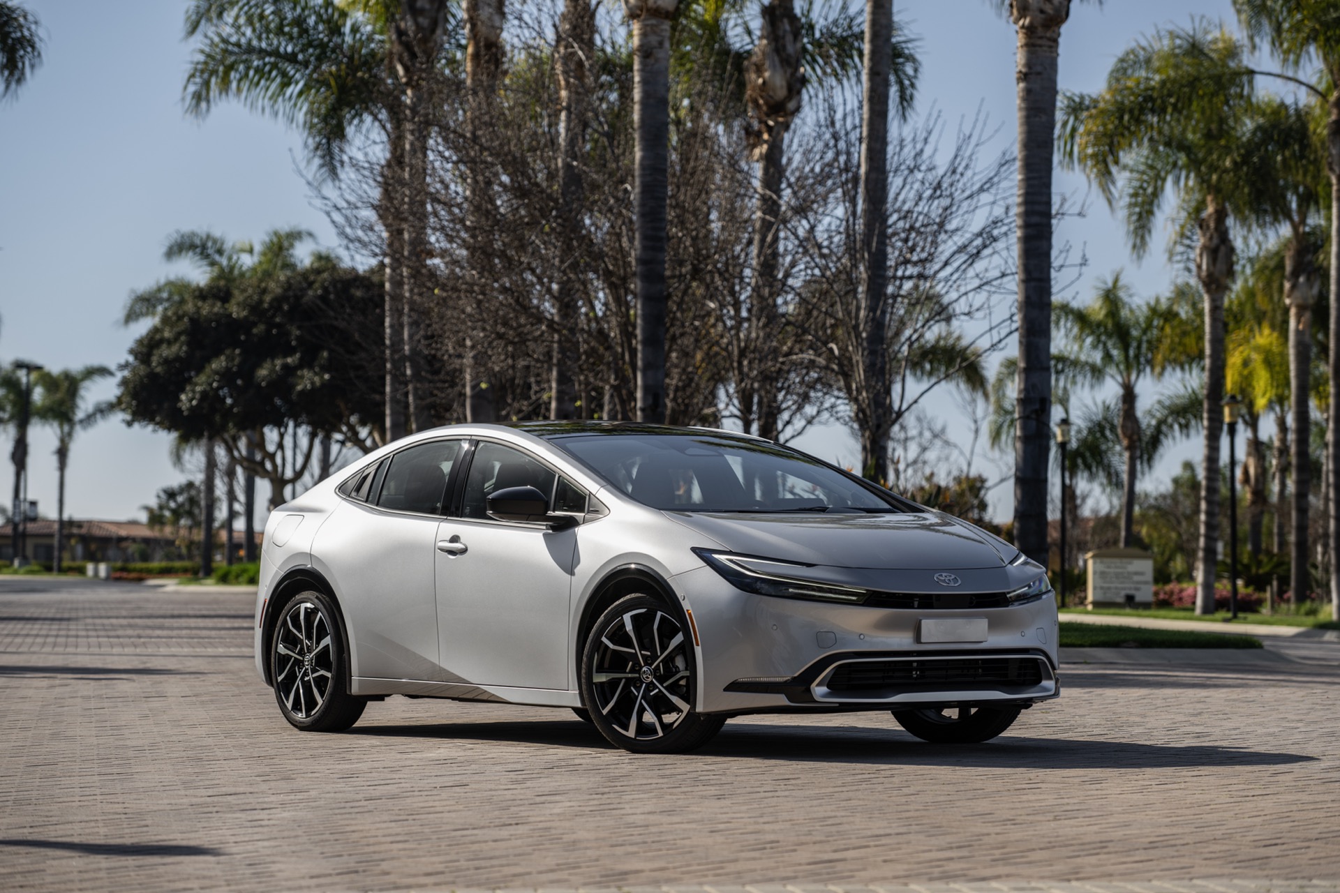 Toyota plans plug-in hybrids with over 120 miles of electric range Auto Recent