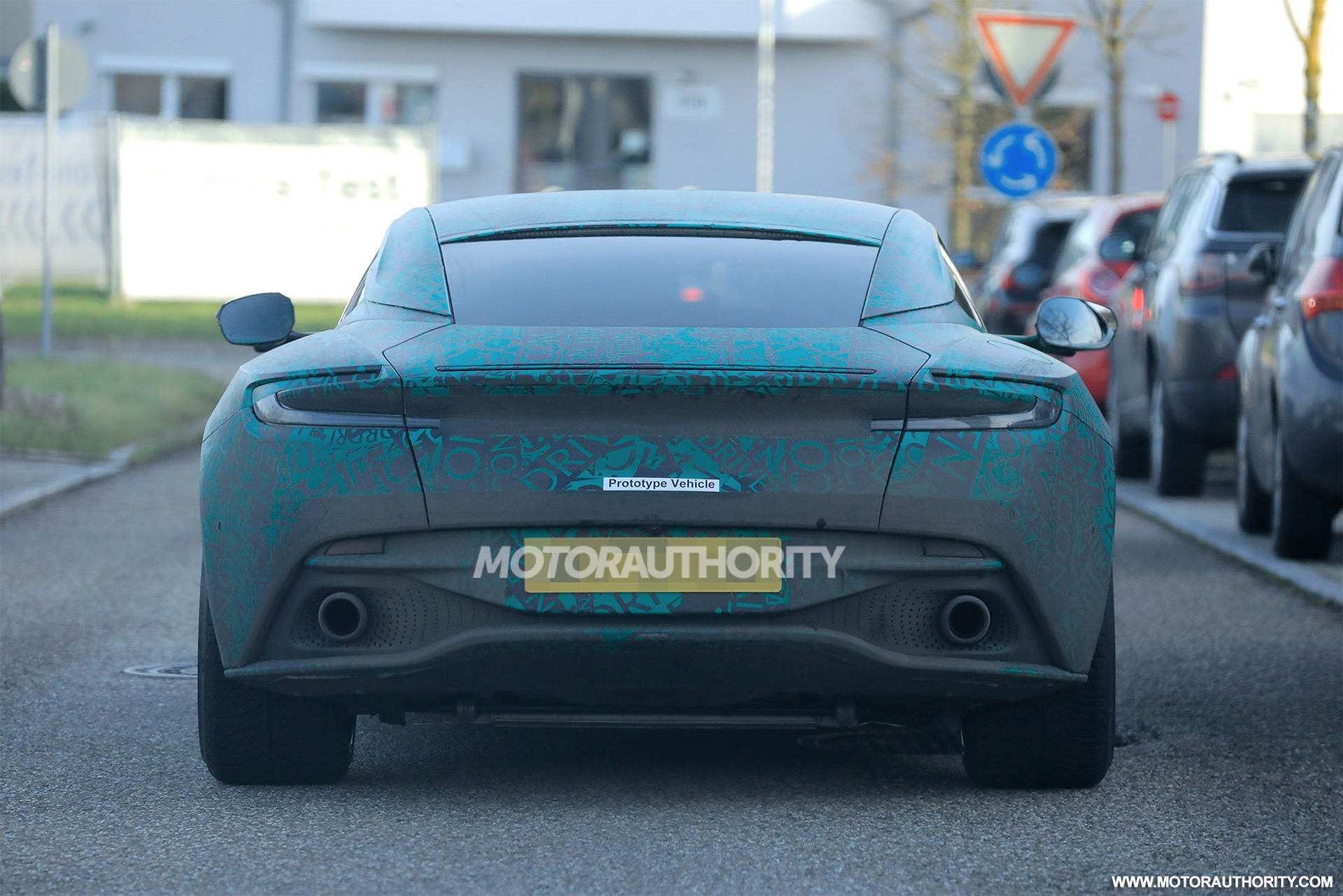 2024 Aston Martin DB11 facelift spy shots - Photo credit: Baldauf